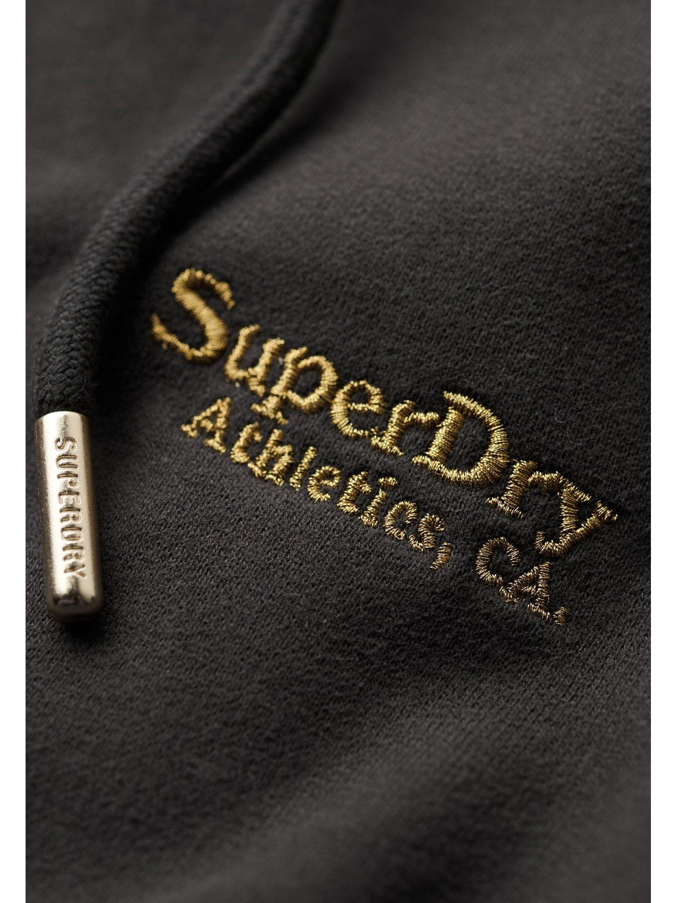 superdry-essential-logo-zip-hoodie-brownoutfit