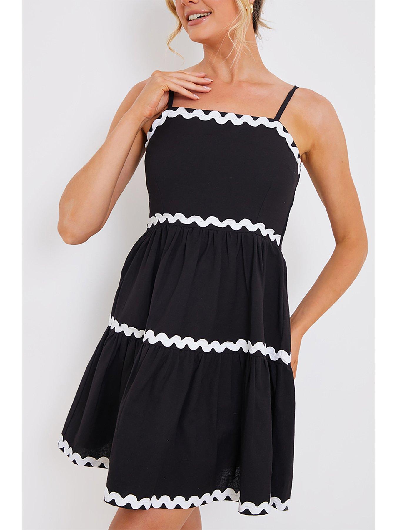 in-the-style-jac-jossa-black-contrast-tiered-strappy-mini-dressdetail