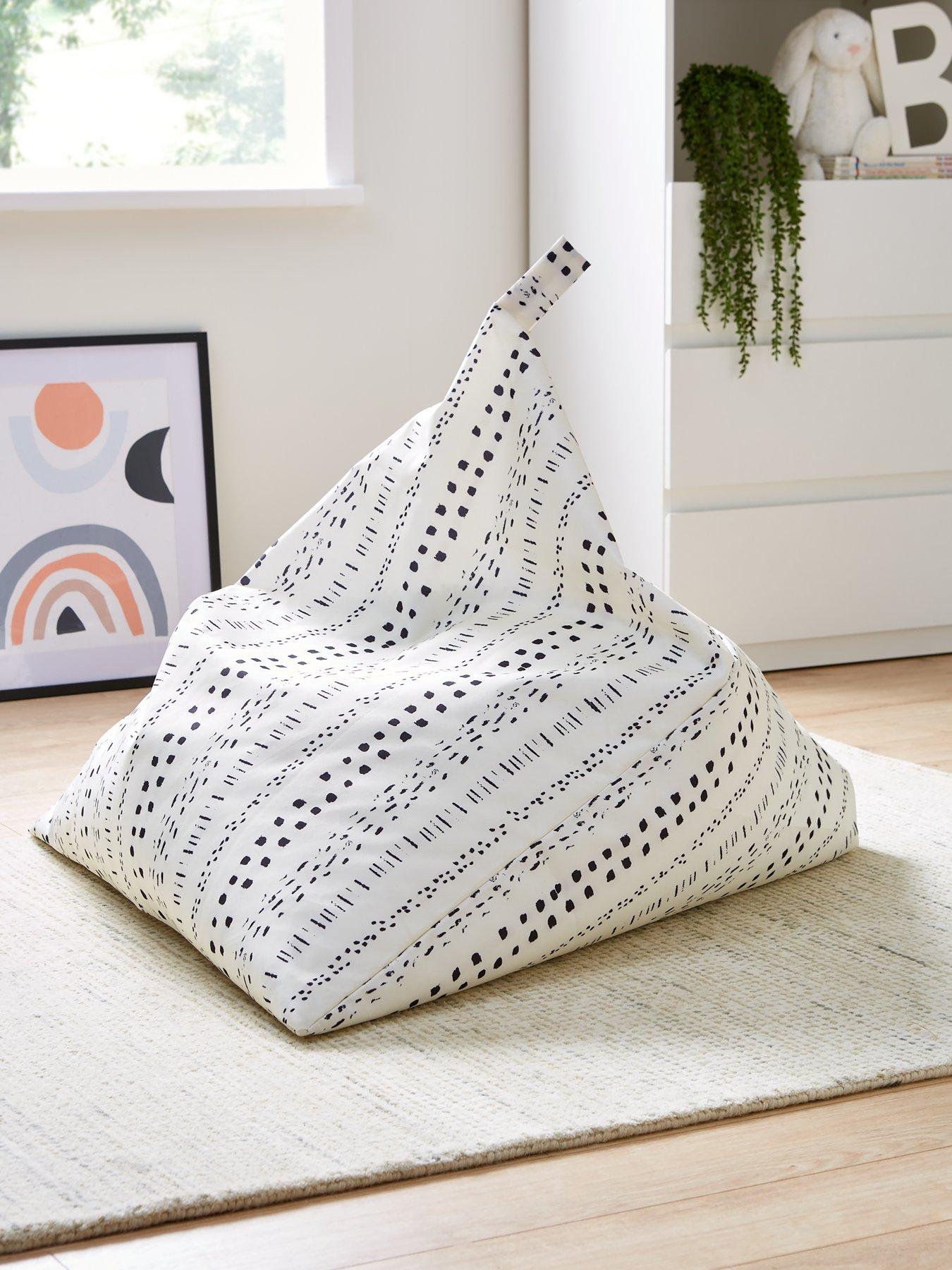 kaikoo-kids-triangle-beanbag-ndash-scandi-print