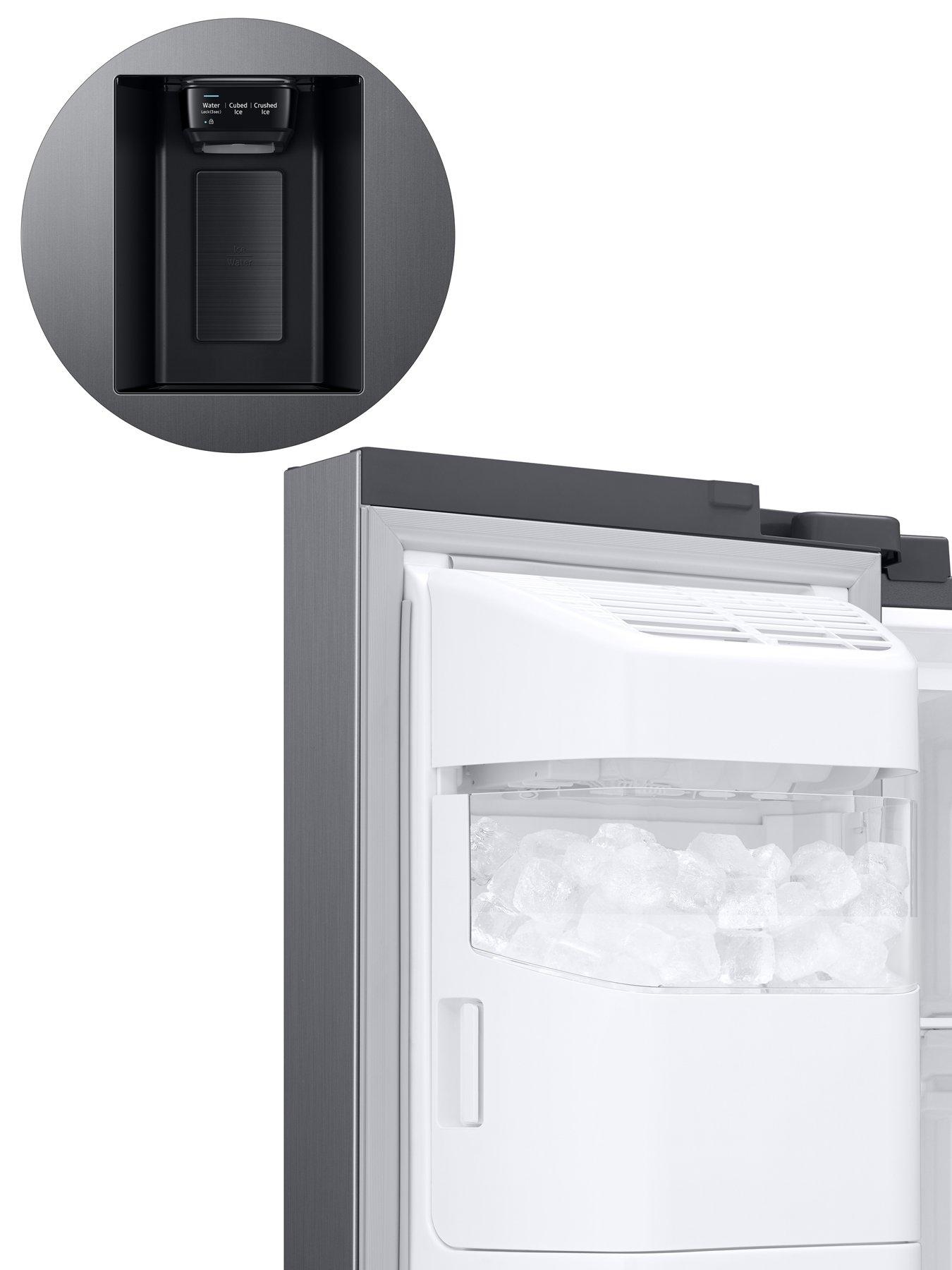 Image 6 of 8 of Samsung Series 7 RS67A8811S9/EU American Style Fridge Freezer with SpaceMax Technology - Silver