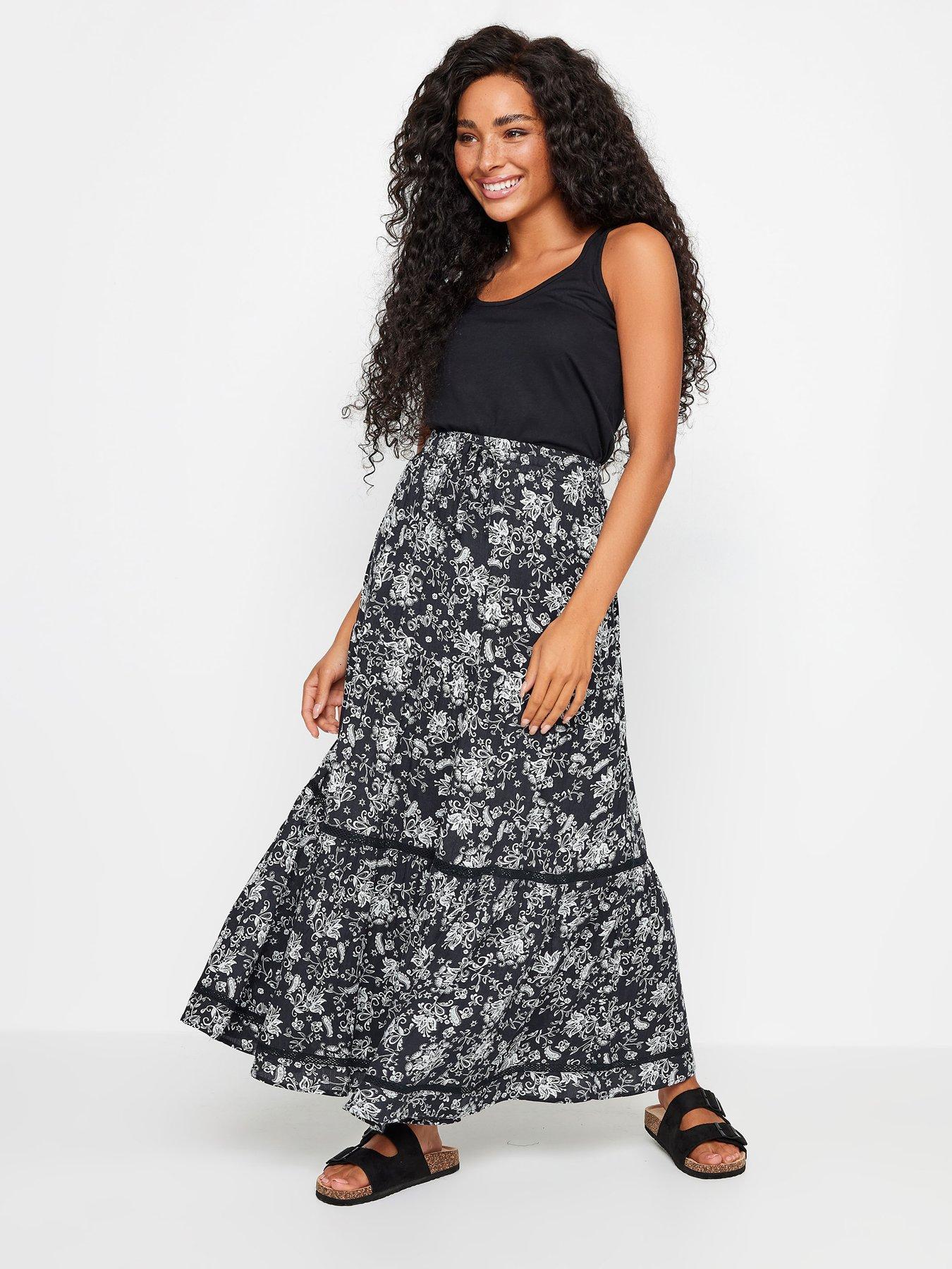 mco-petite-petite-navy-and-white-damask-print-tiered-maxi-skirt