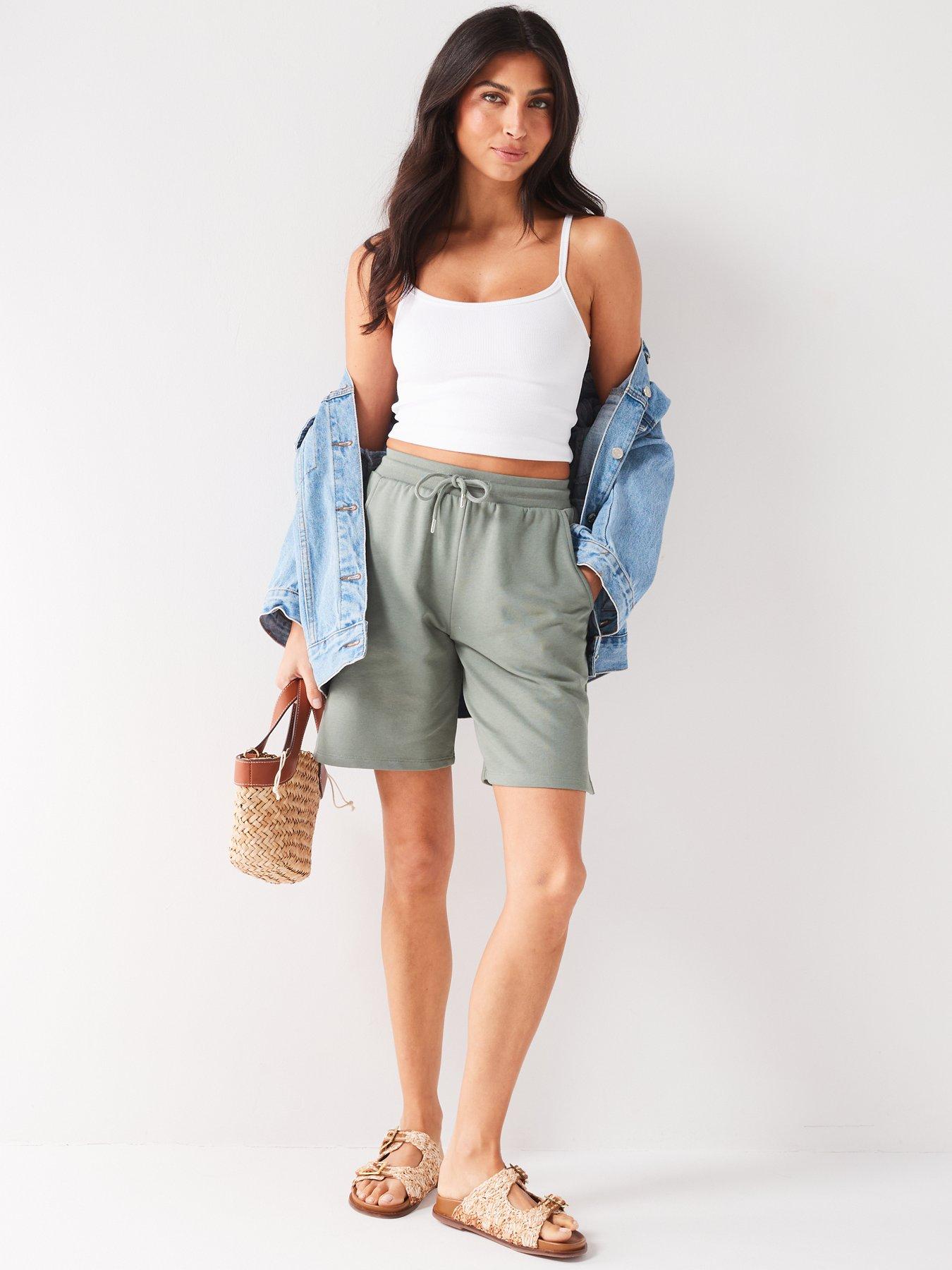 everyday-longline-shorts-khakiback