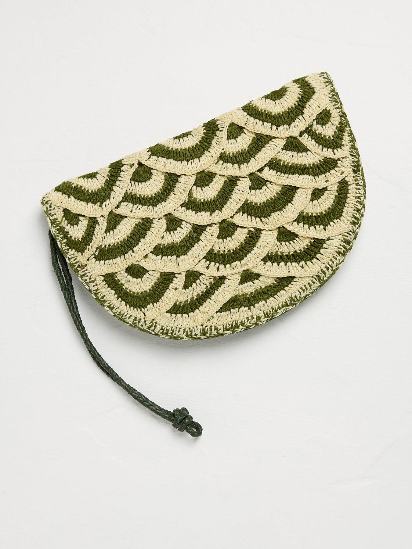 fatface-scalloped-raffia-clutch-bag-green