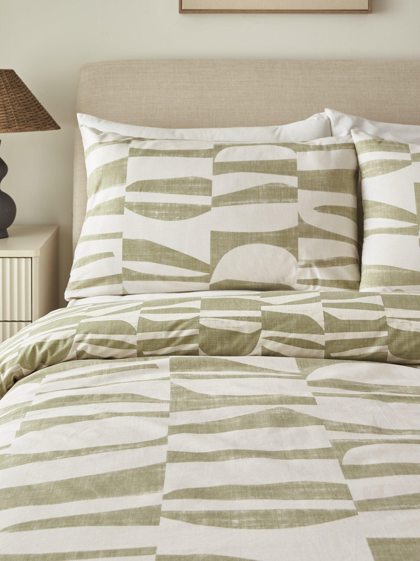 everyday-olive-geo-print-duvet-covernbspsetback