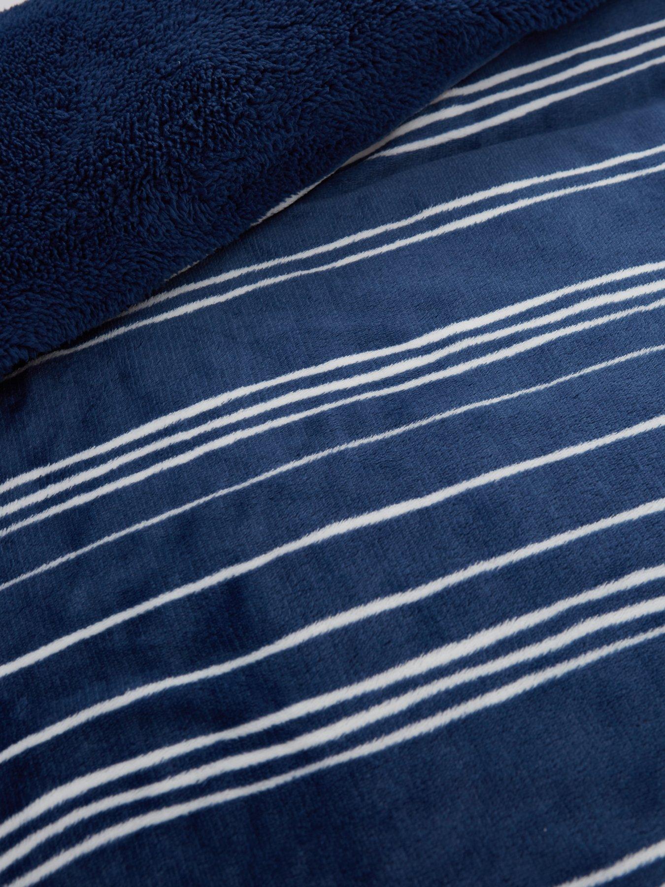 very-home-kids-cosy-stripe-fleece-duvet-cover-setoutfit