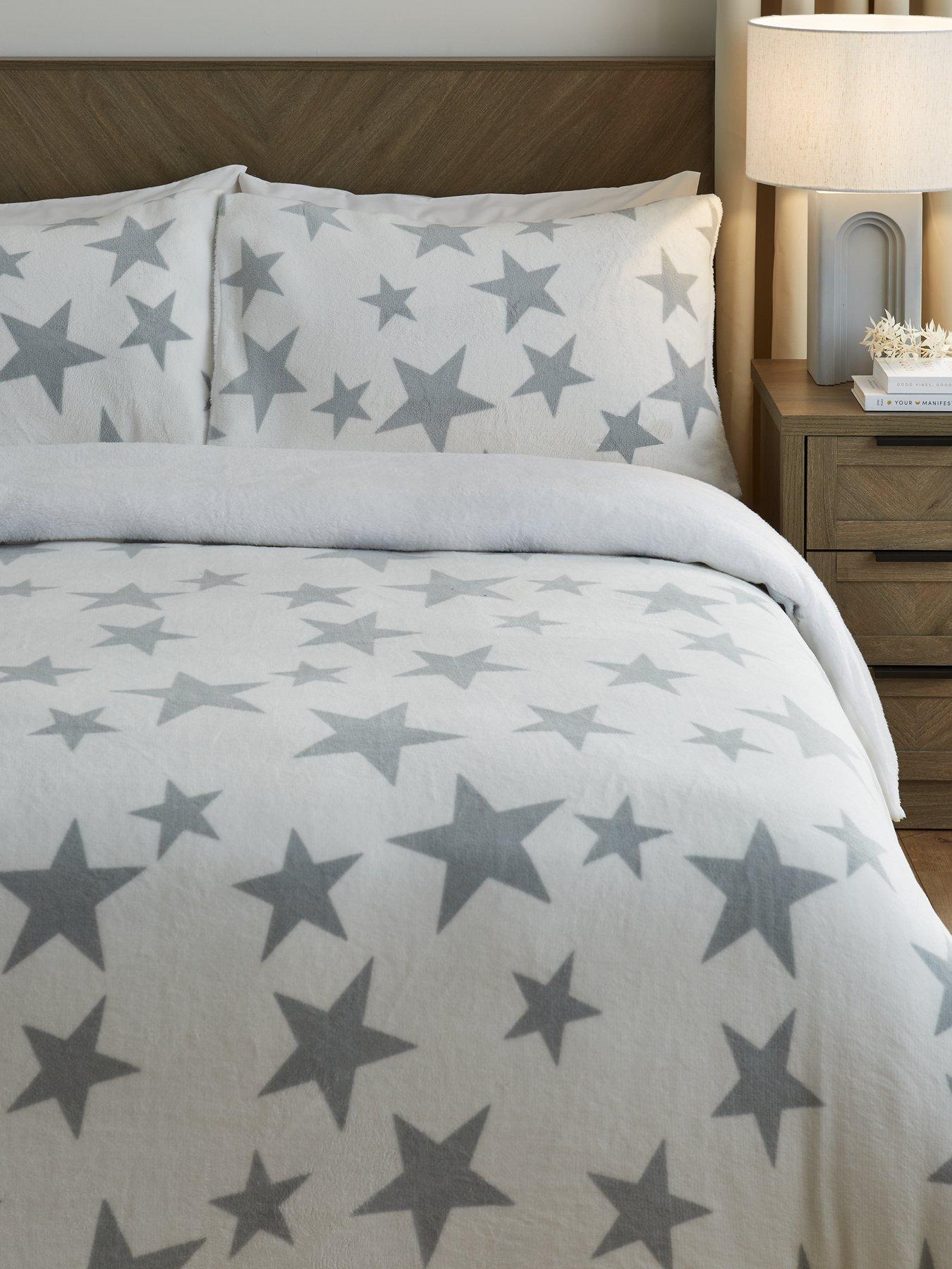 very-home-cosy-star-printed-fleece-duvet-cover-setback