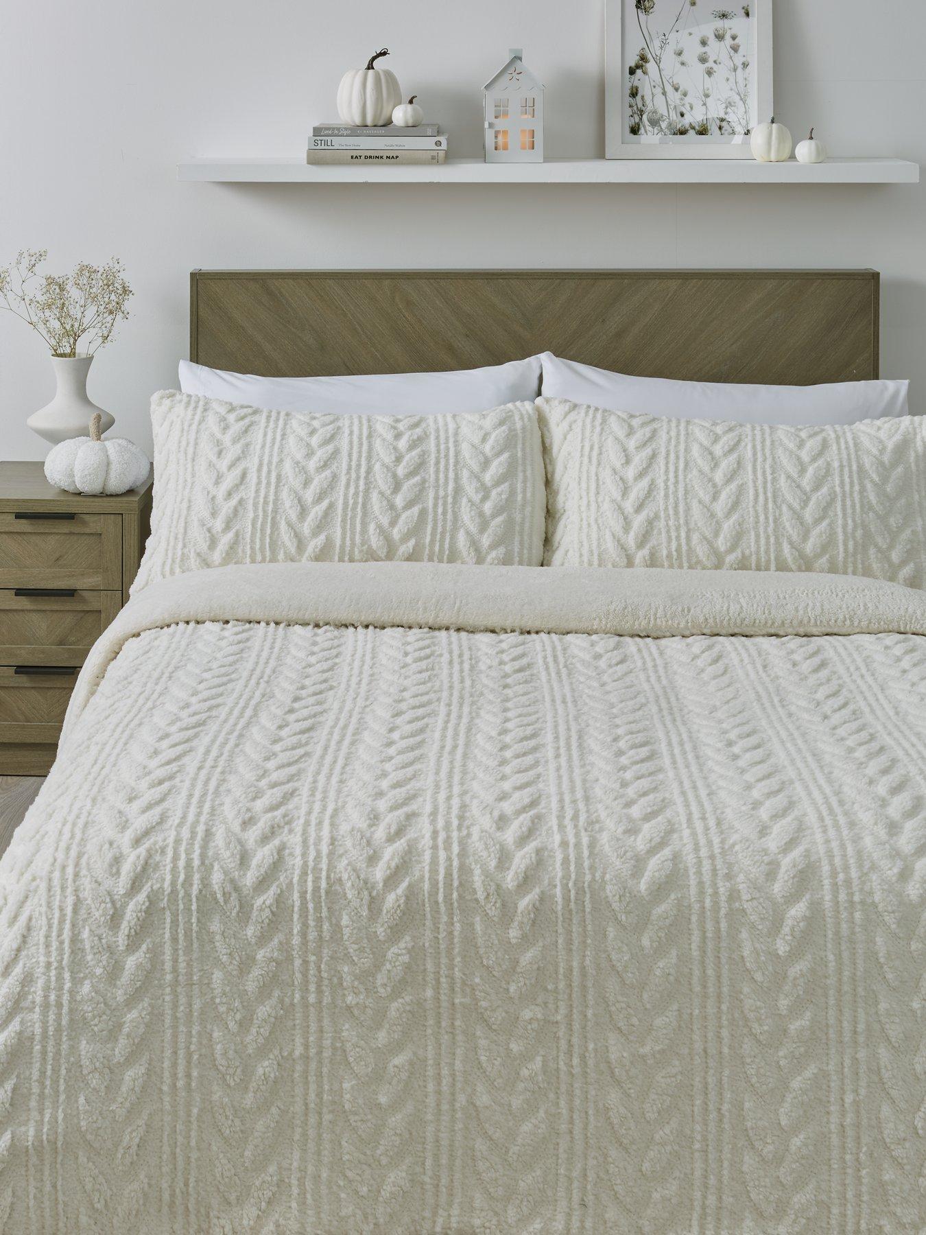 very-home-nbspcosy-cable-knit-fleece-duvet-cover-setfront