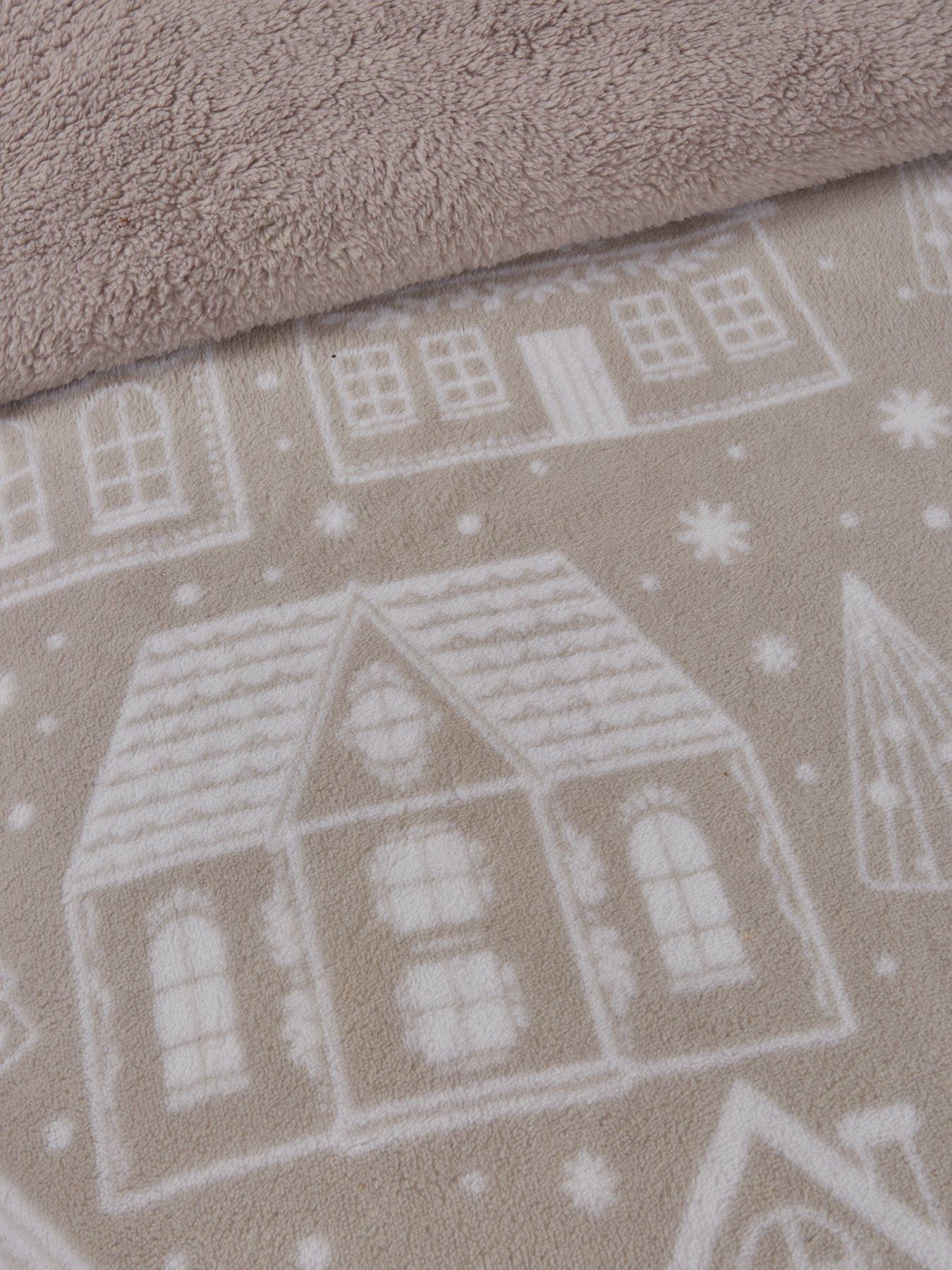 very-home-nordic-christmas-house-fleece-duvet-cover-setoutfit