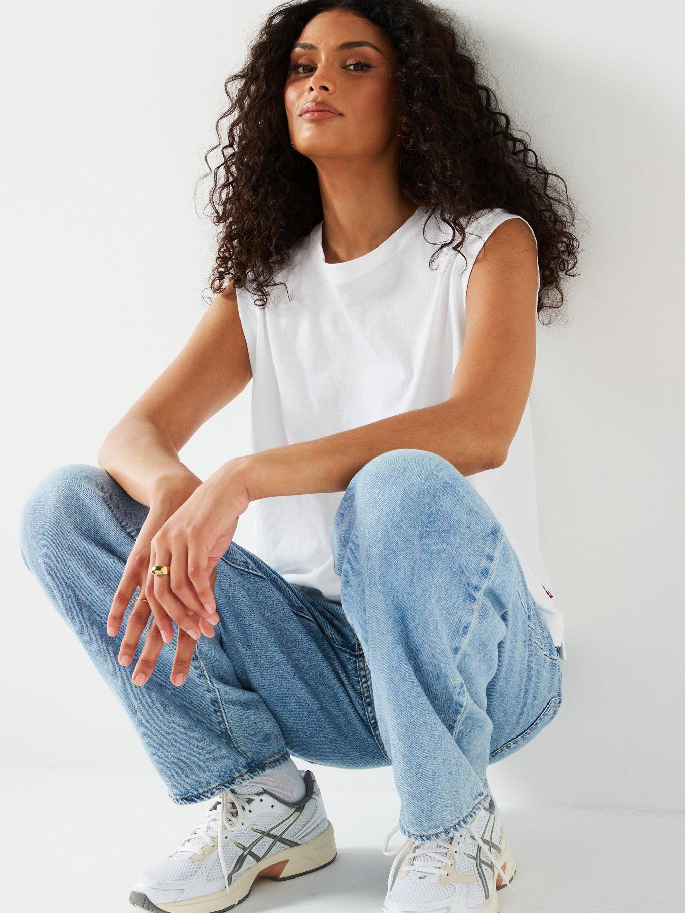 Image 5 of 6 of Levi's Boxy Tank - White + Slub