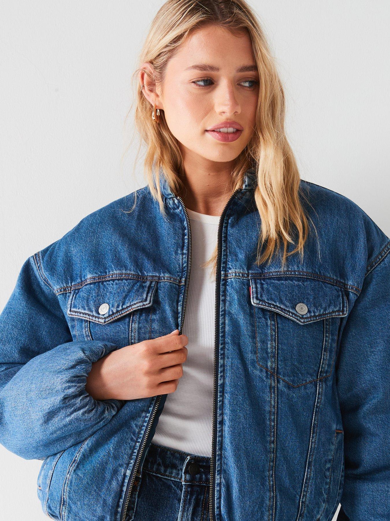 levis-90s-padded-trucker-denim-jacket-plushyoutfit