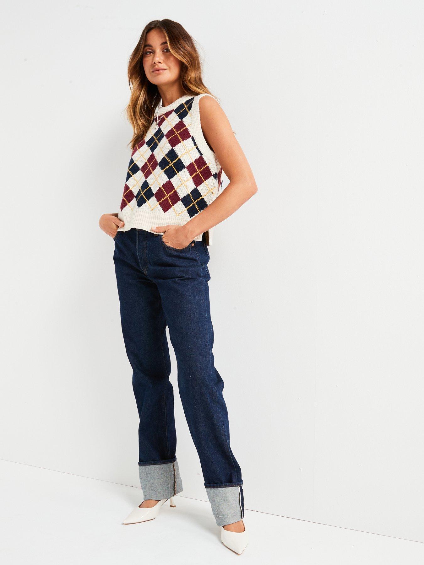 levis-collegiate-argyle-vest-andria-argyle-whiteback