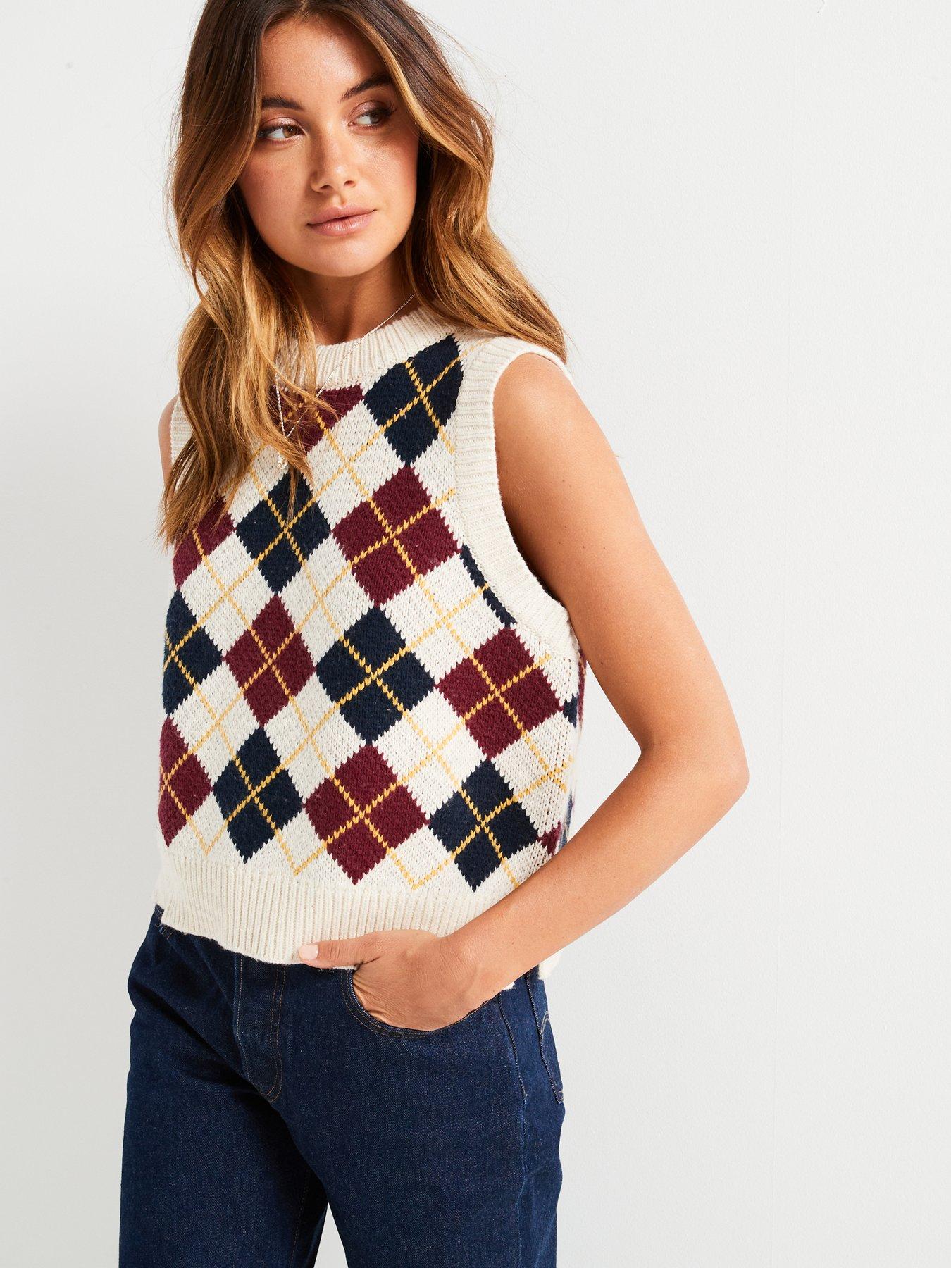 levis-collegiate-argyle-vest-andria-argyle-whiteoutfit