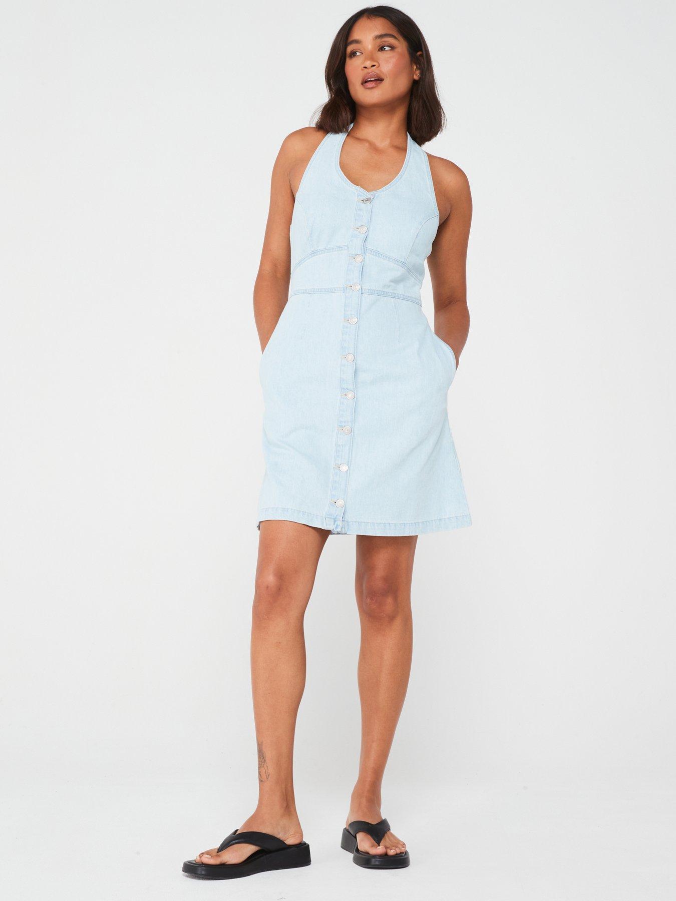 levis-janeesah-halter-neck-denim-dress-celebrate-the-moment-blueback