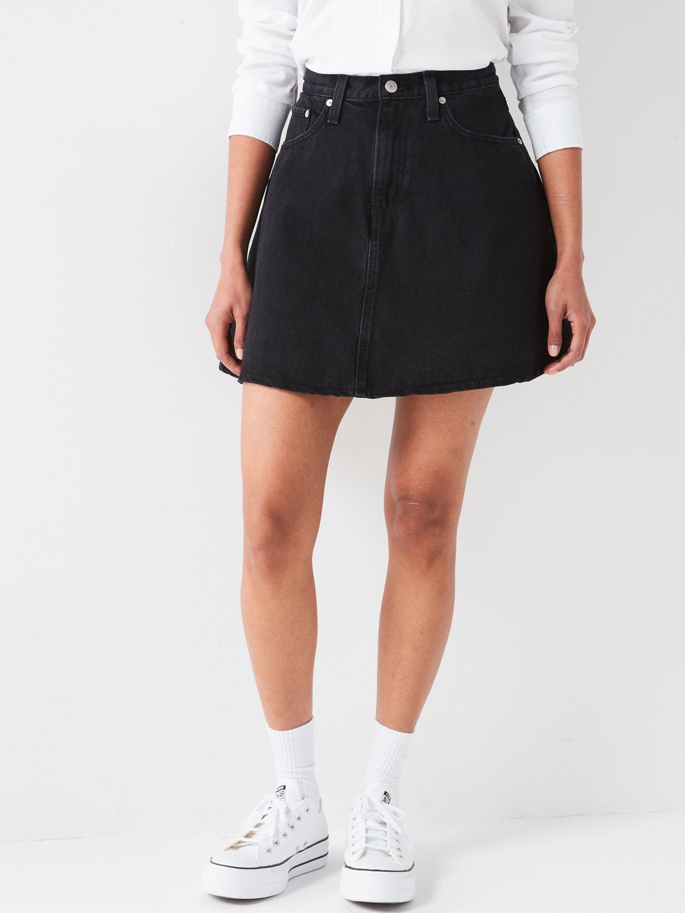 levis-mini-flounce-skirt-open-mind-black