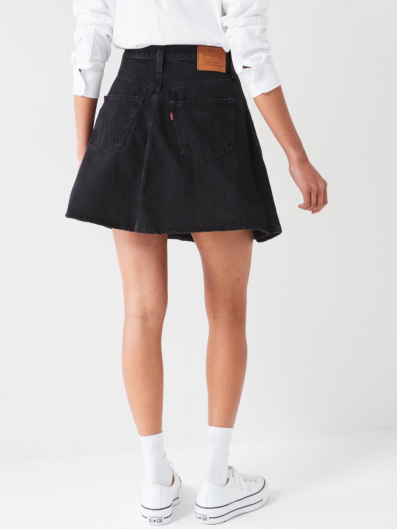 levis-mini-flounce-skirt-open-mind-blackstillFront