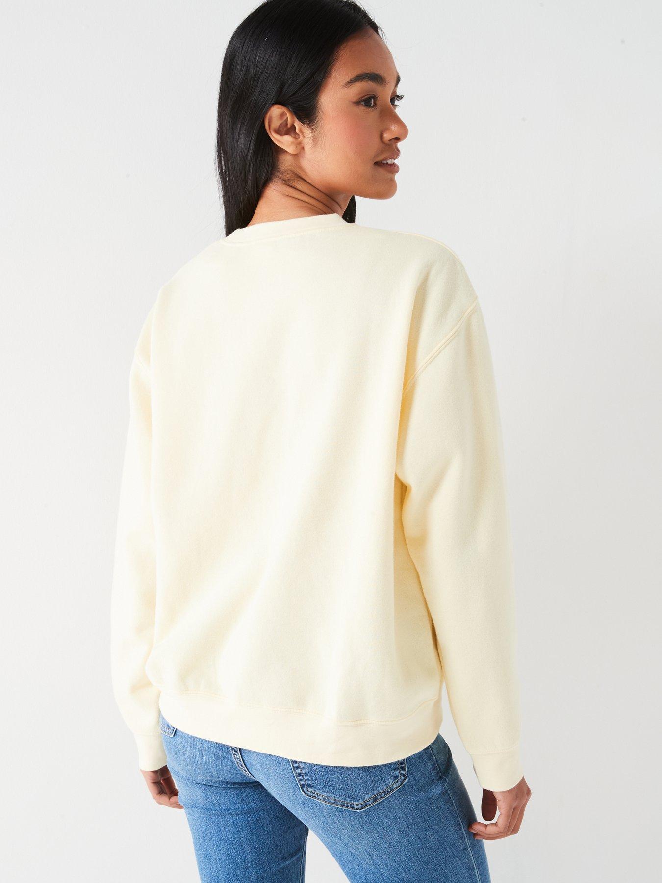 levis-everyday-sweatshirt-anise-flower-yellowstillFront