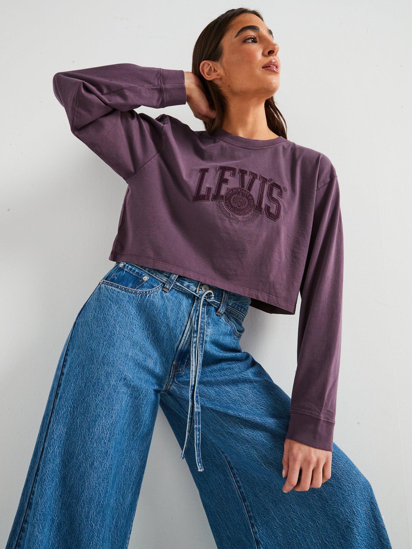 levis-crop-long-sleeve-football-t-shirt-applique-varisty-logodetail