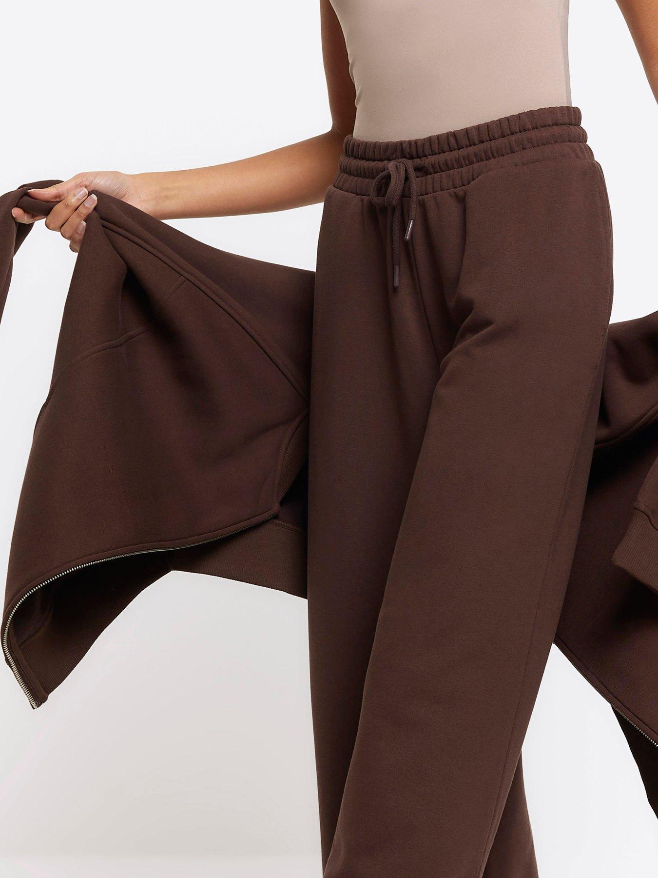 river-island-wide-leg-jogger-dark-brownoutfit