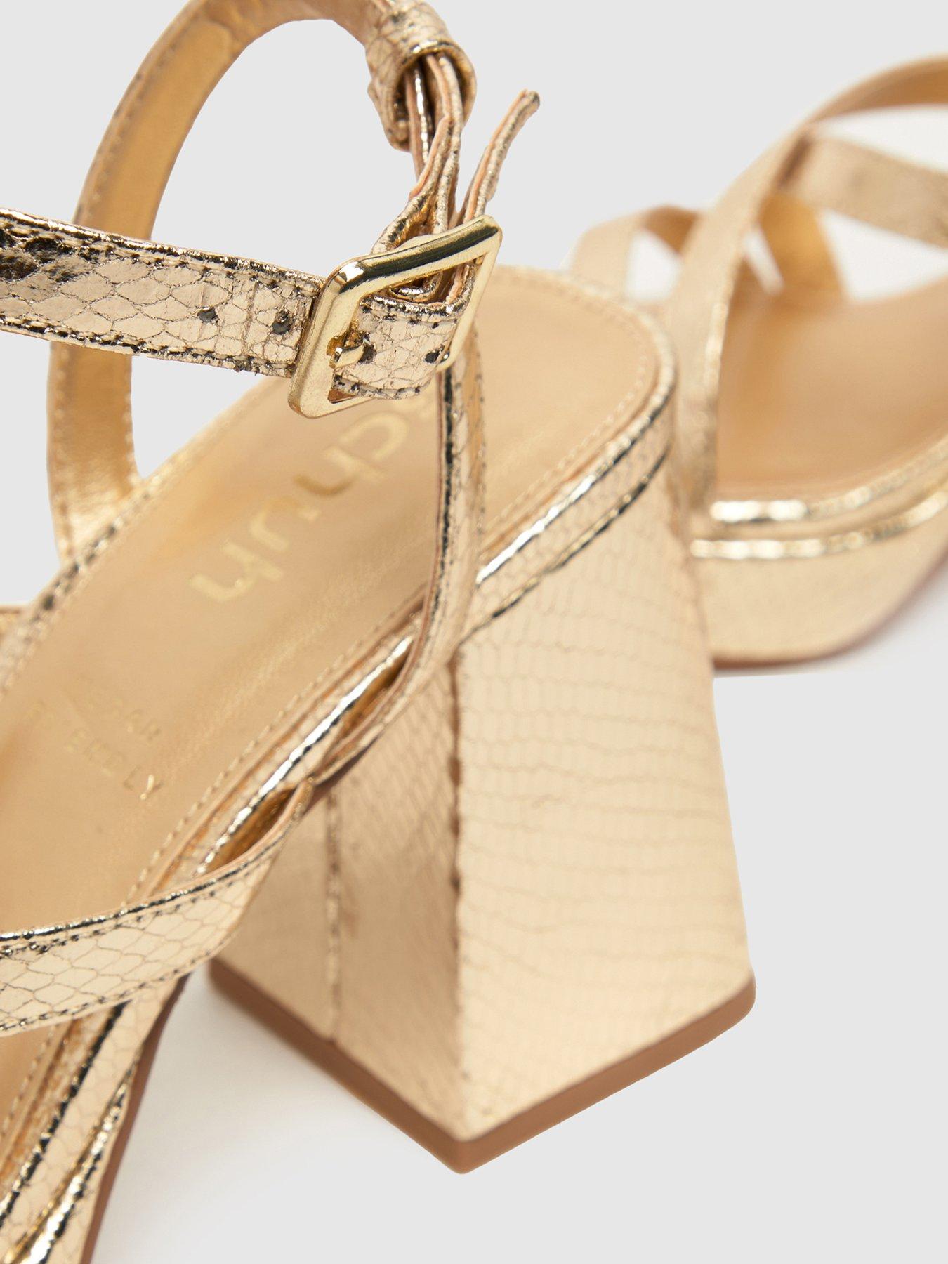 schuh-star-strappy-platform-heel-goldoutfit