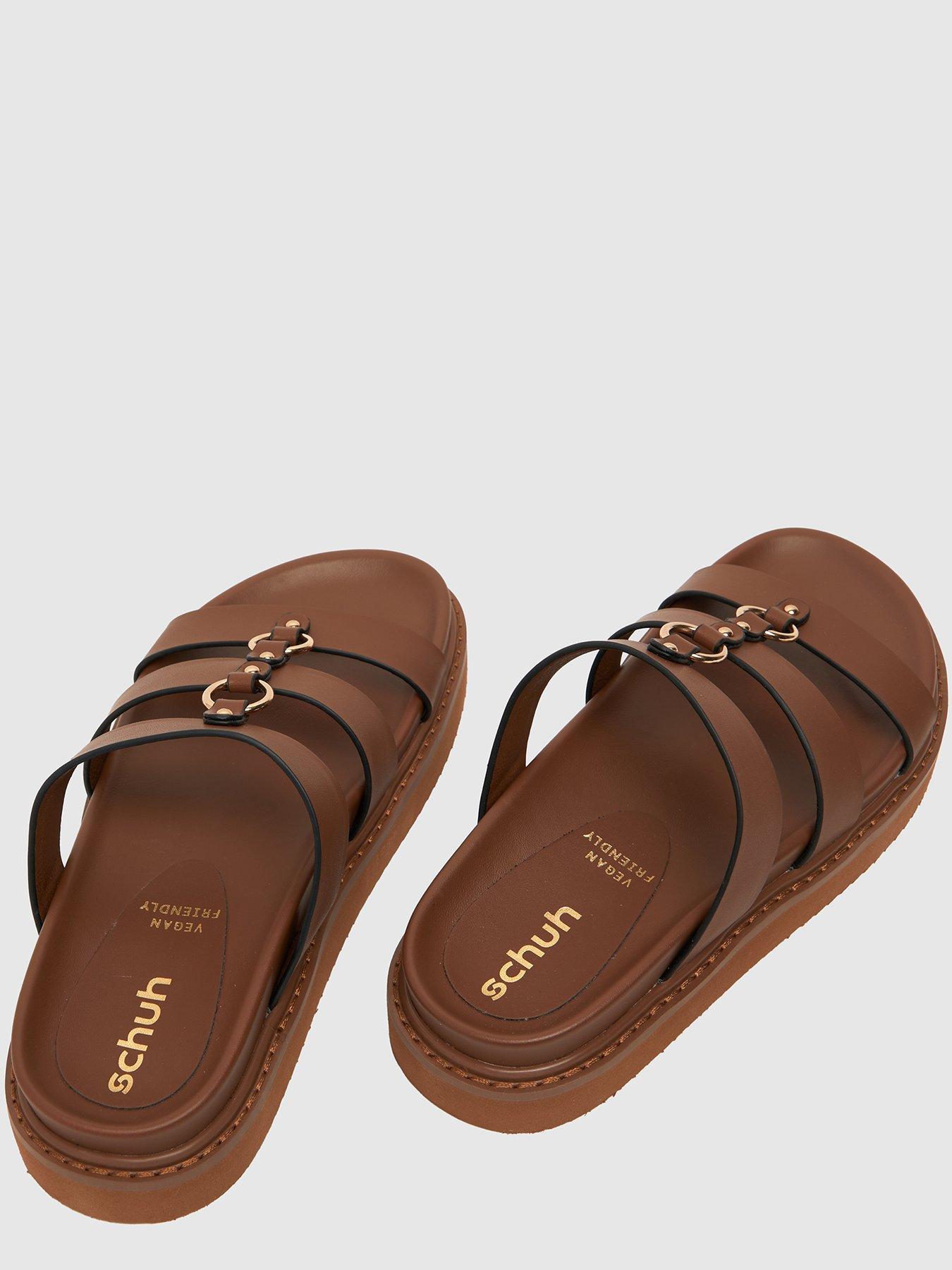 schuh-tana-chunky-hardware-footbed-sandals-brownoutfit