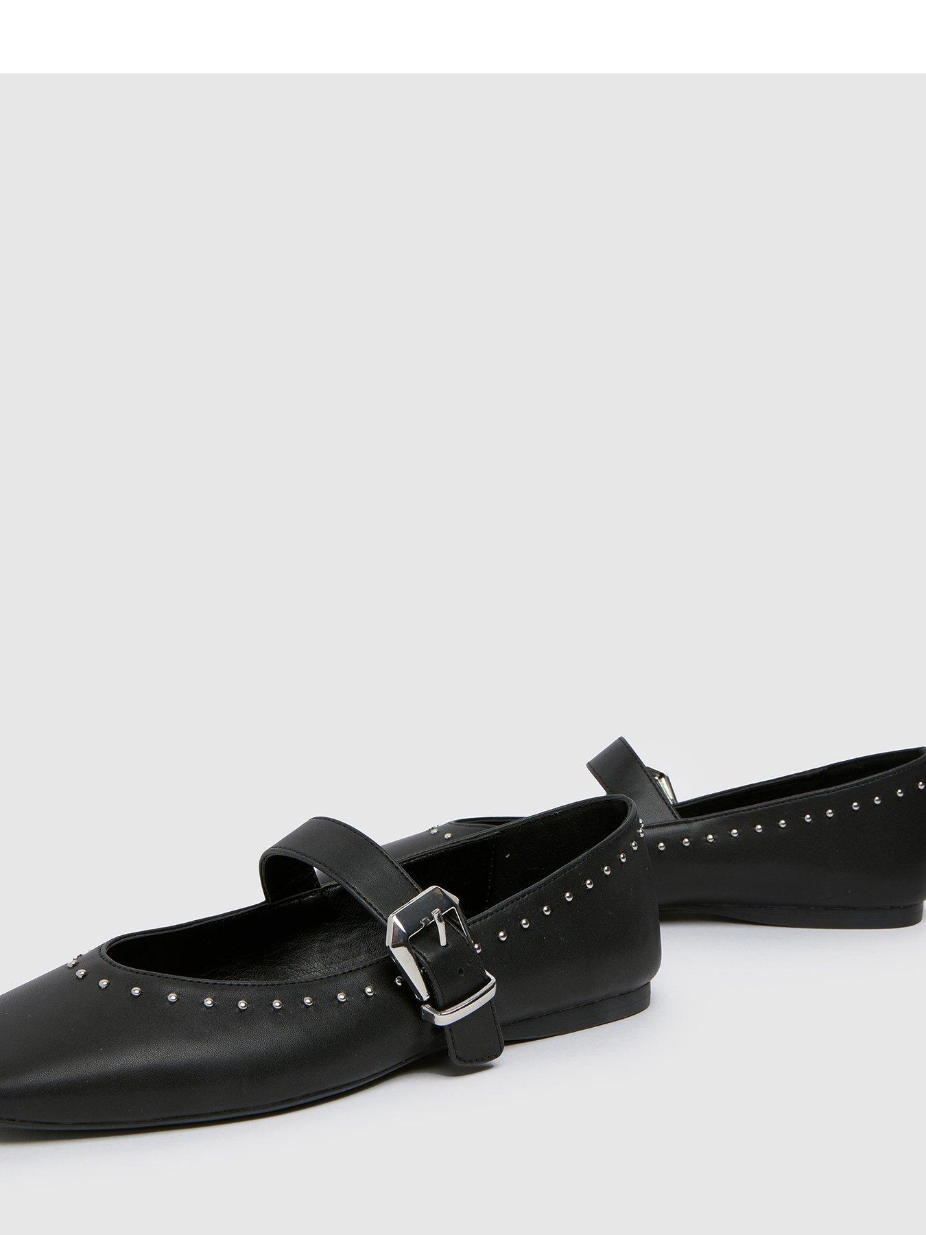 schuh-lucy-studded-ballerina-blackoutfit