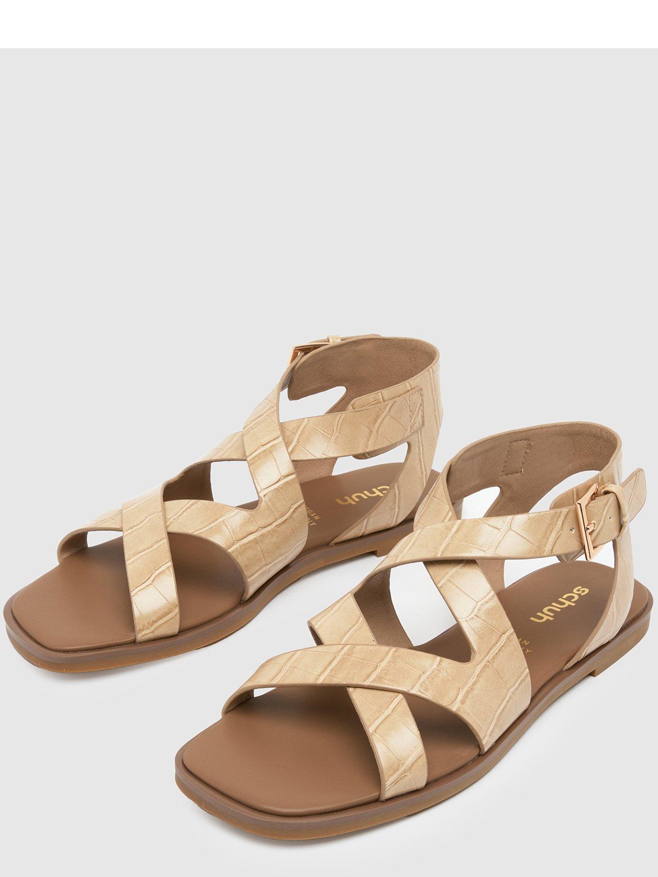 schuh-tide-croc-flat-sandals-naturaloutfit