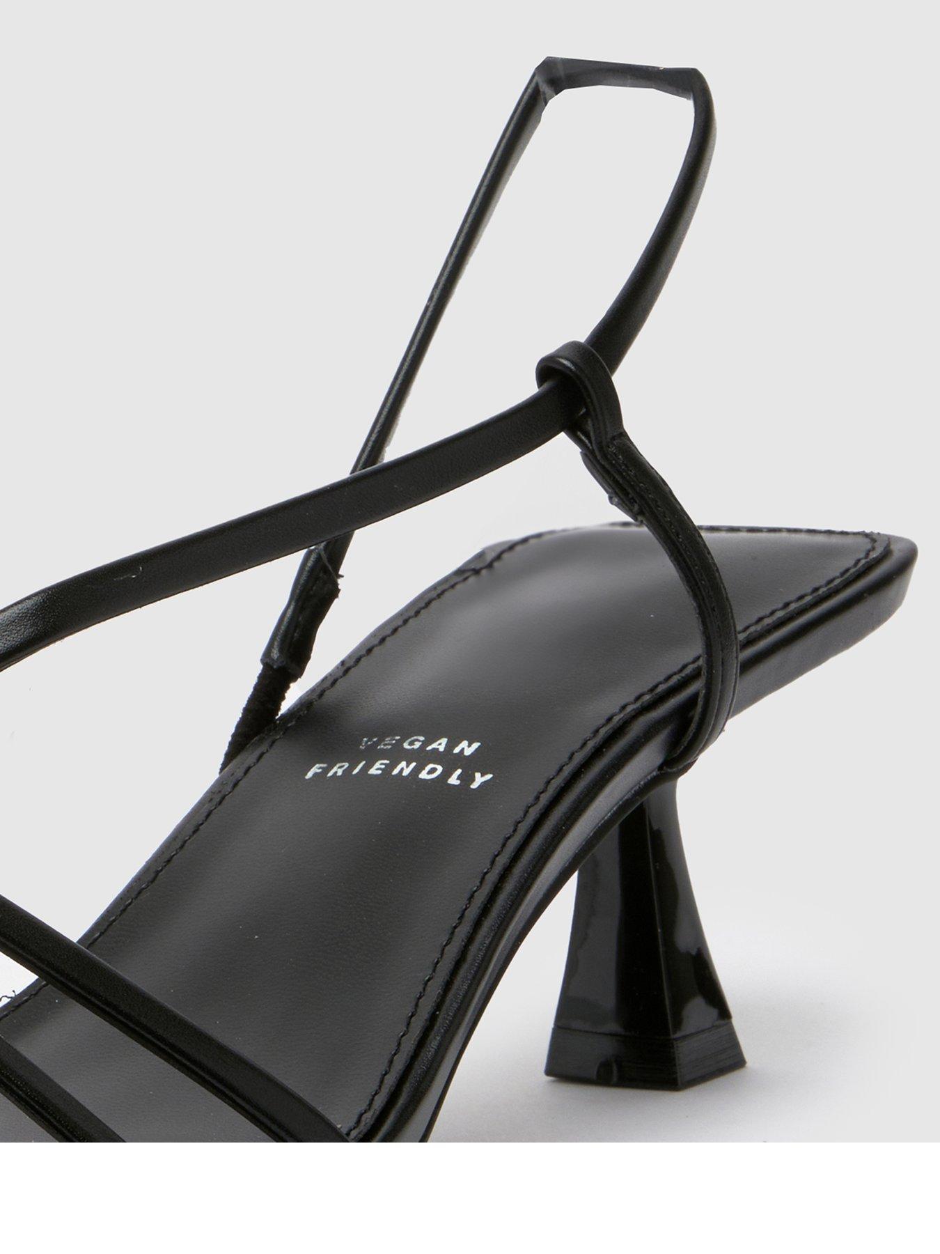 schuh-sora-toe-post-mid-heel-sandal-blackback