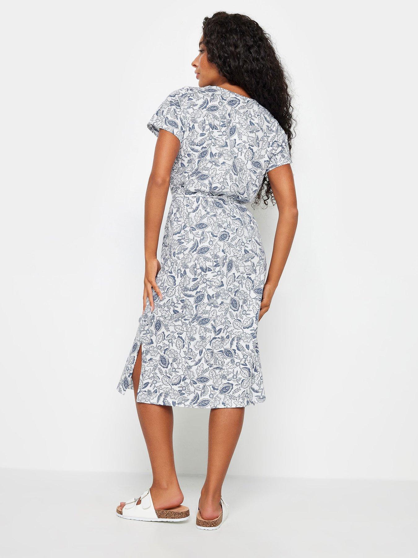 mco-petite-petite-print-v-neck-short-sleeve-cotton-dress-whitestillFront