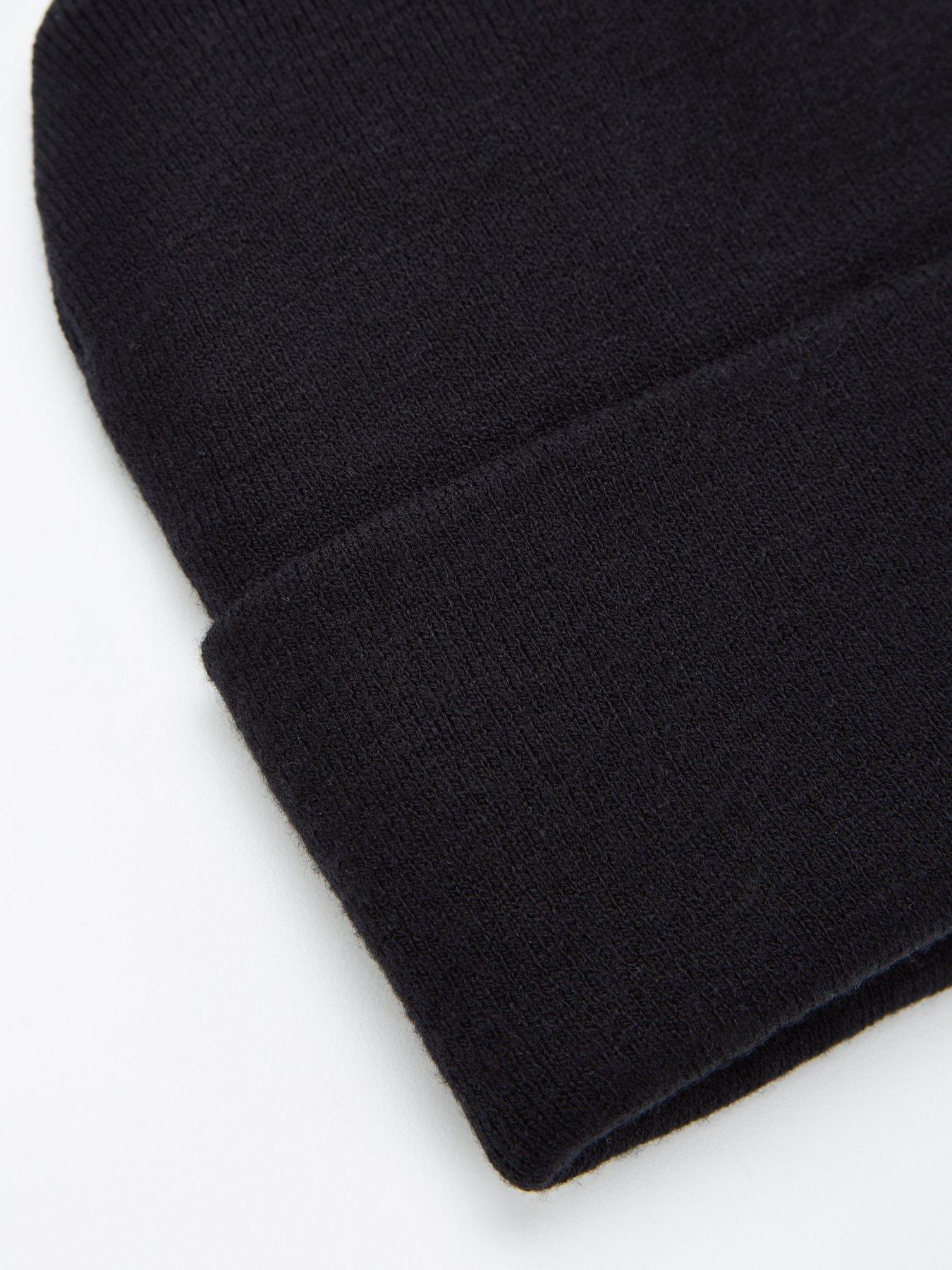 everyday-knitted-beanie-blackback