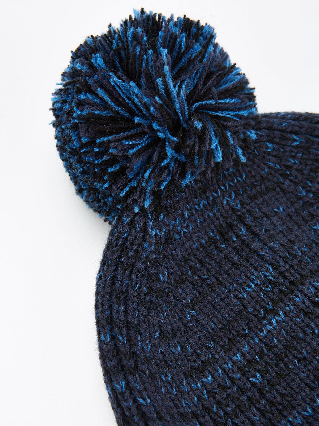 very-man-textured-bobble-hat-navyoutfit