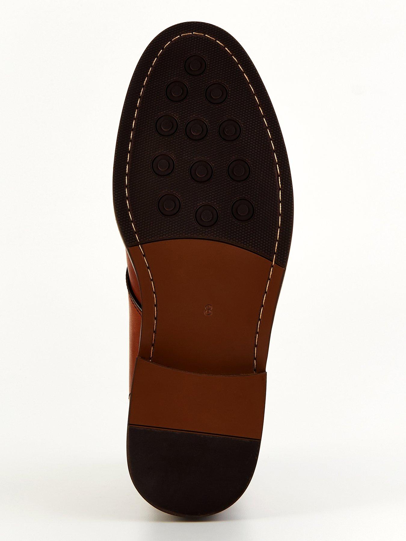 very-man-leather-chukka-boot-browndetail