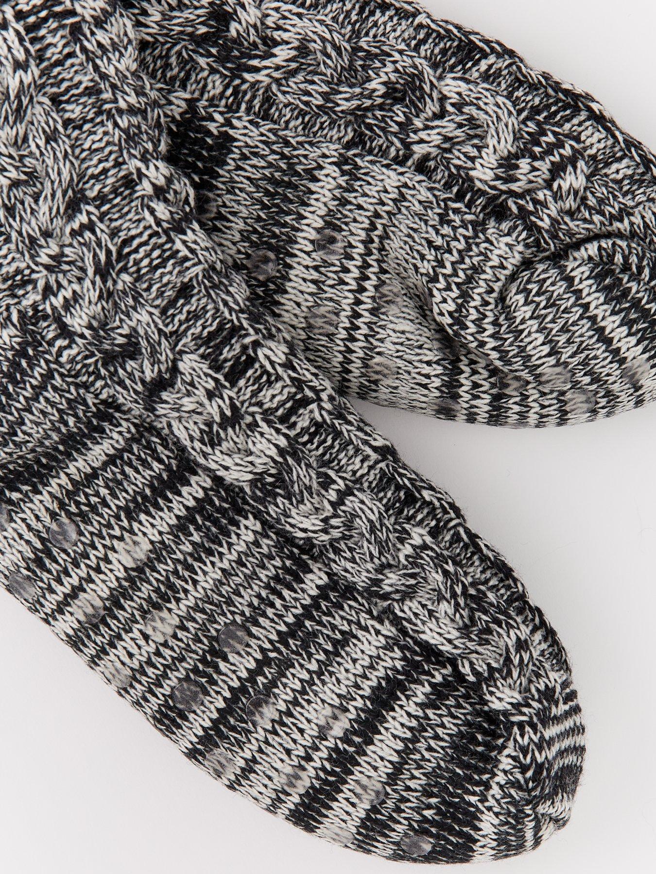 very-man-borg-lined-textured-slipper-sock-greyoutfit