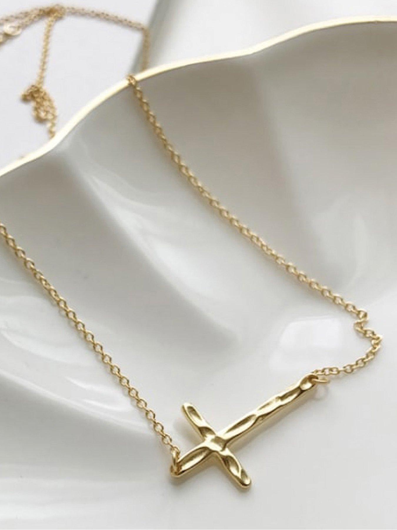 elk-bloom-dainty-14k-gold-plated-cross-choker-necklaceoutfit