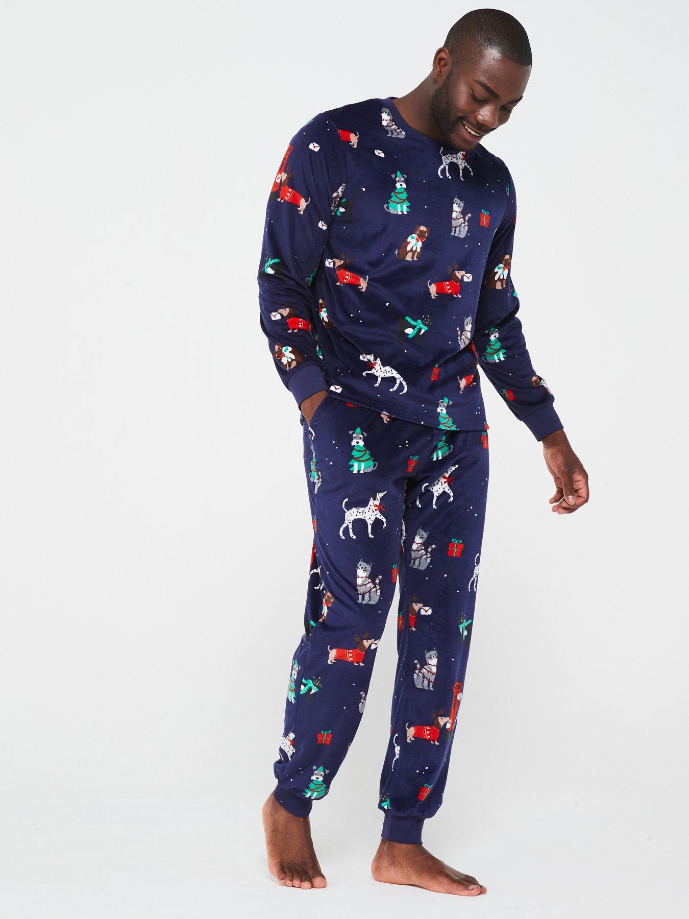 very-man-mens-family-christmas-pj-festive-pets-long-sleeve-top-and-slim-jogger-navyoutfit