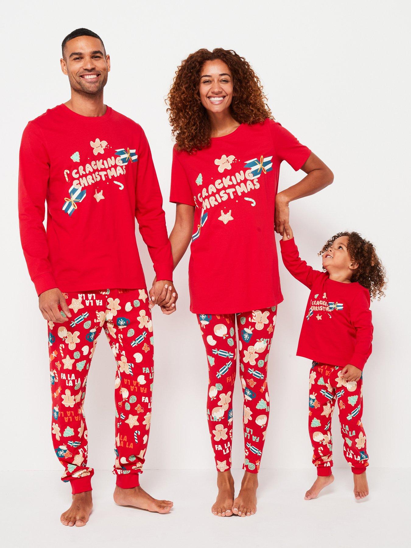 very-man-mens-family-christmas-cracker-printed-long-sleeve-top-and-jogger-red