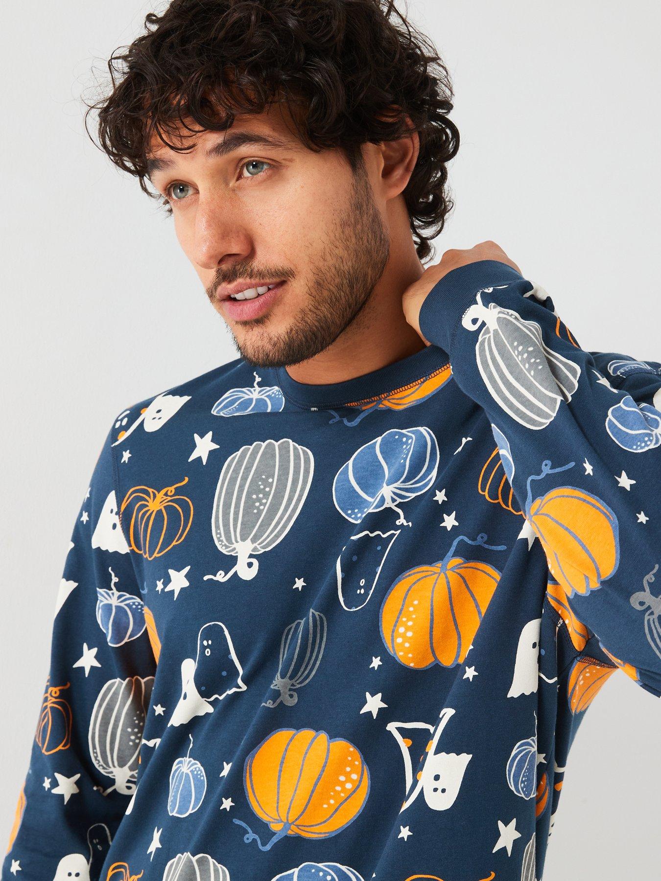 very-man-mens-family-halloween-pj-printed-pumpkin-long-sleeve-top-and-slim-jogger-navydetail