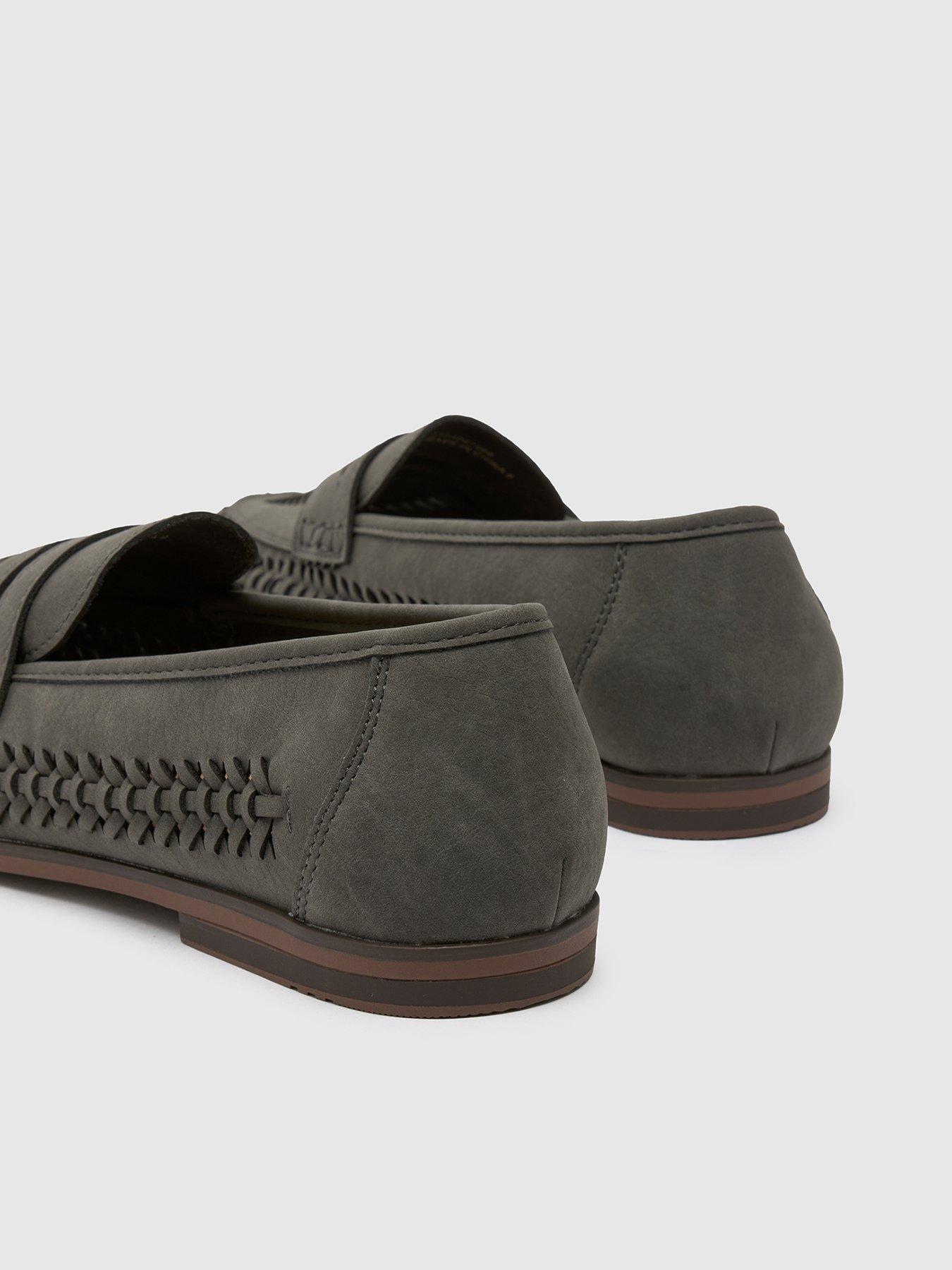 schuh-reem-pu-loafer-greyoutfit