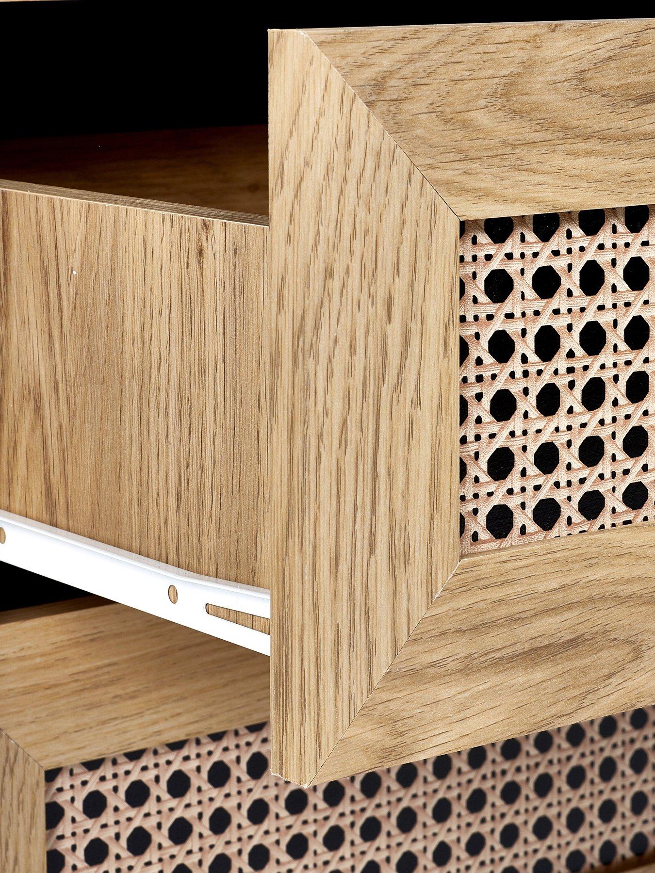 julian-bowen-sydney-oak-andnbsprattan-effect-2nbspdrawer-bedsidedetail