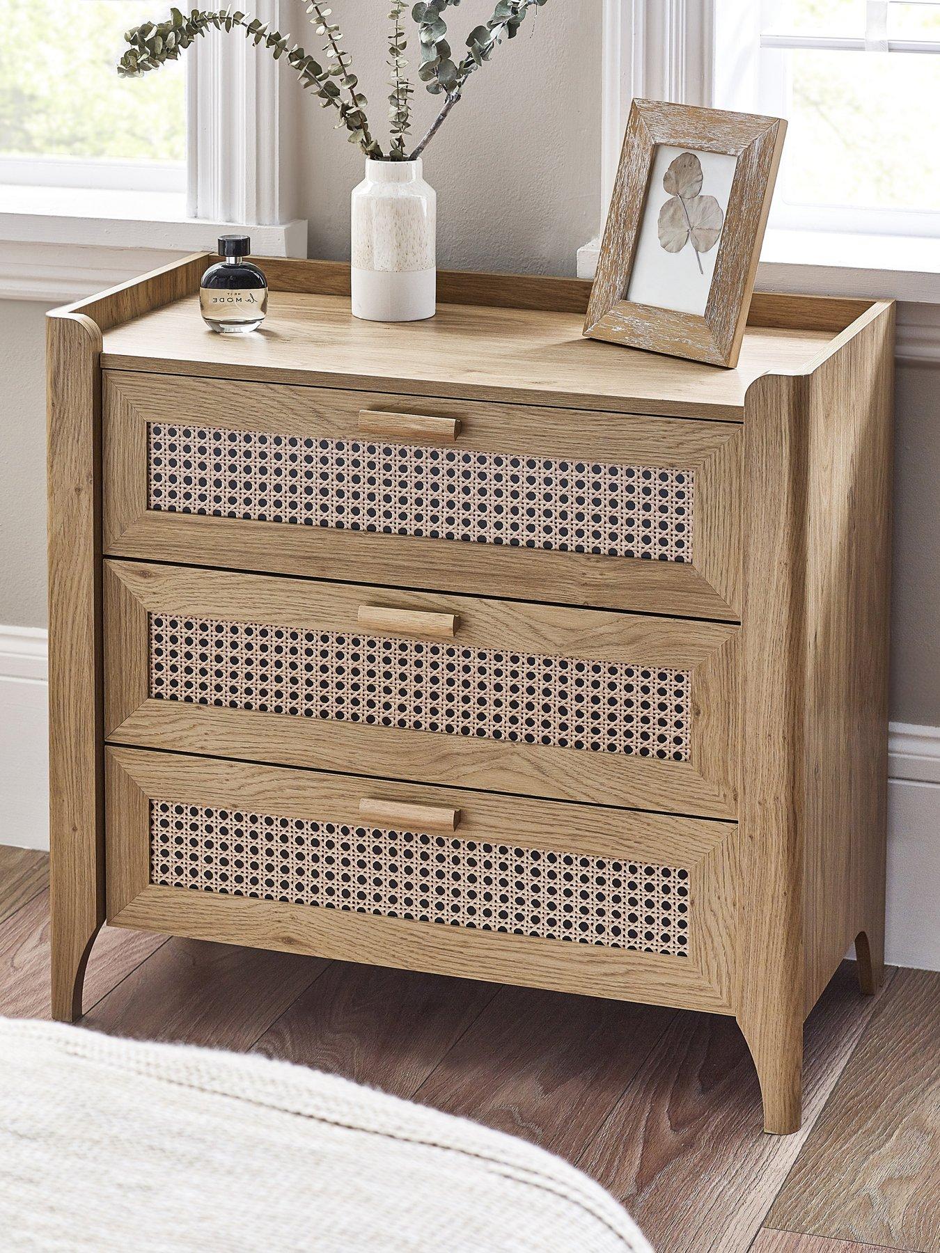 julian-bowen-sydney-oak-and-rattan-effect-3-drawer-chest