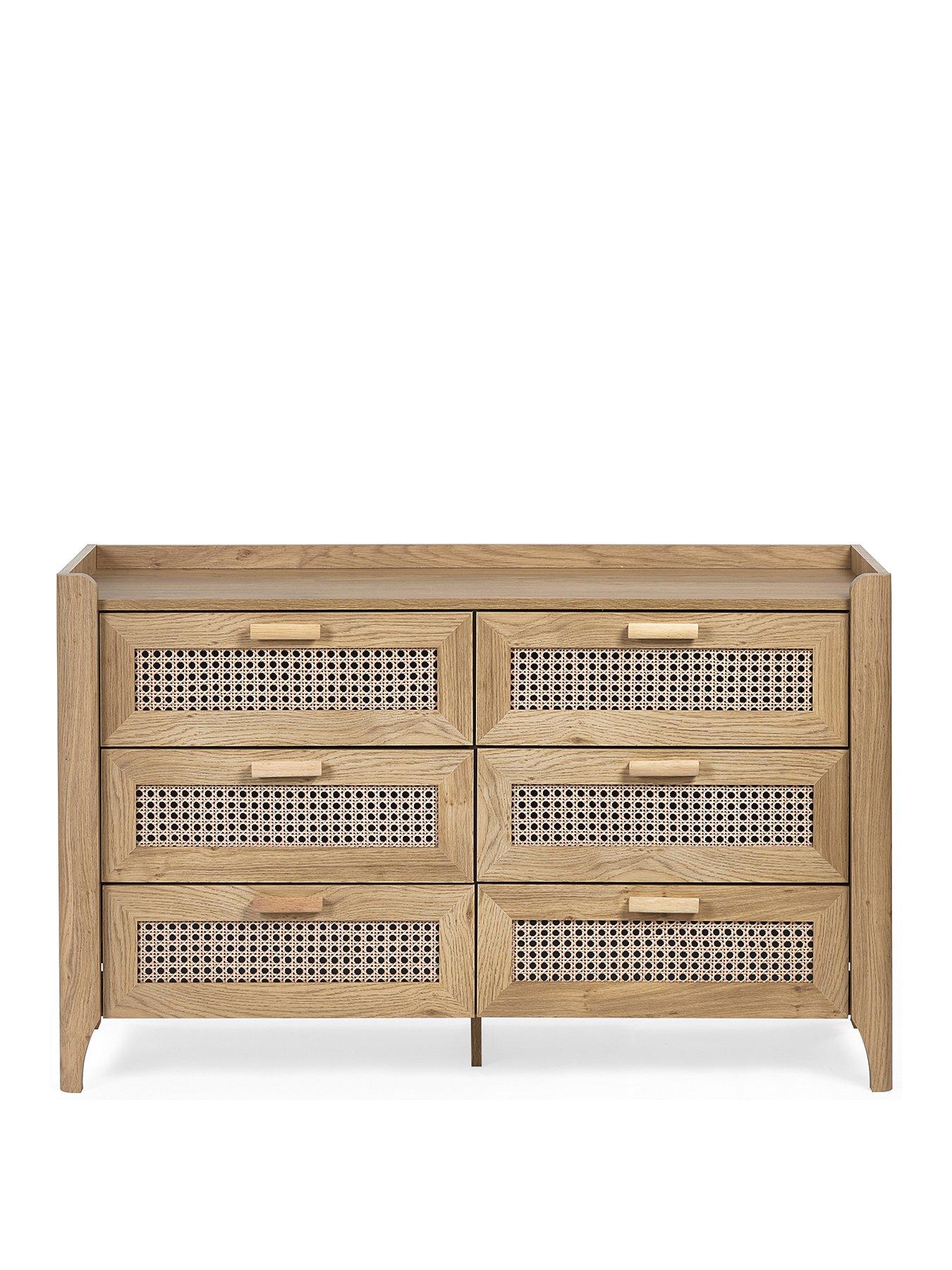 julian-bowen-sydney-oak-and-rattan-effect-6-drawer-wide-cheststillFront