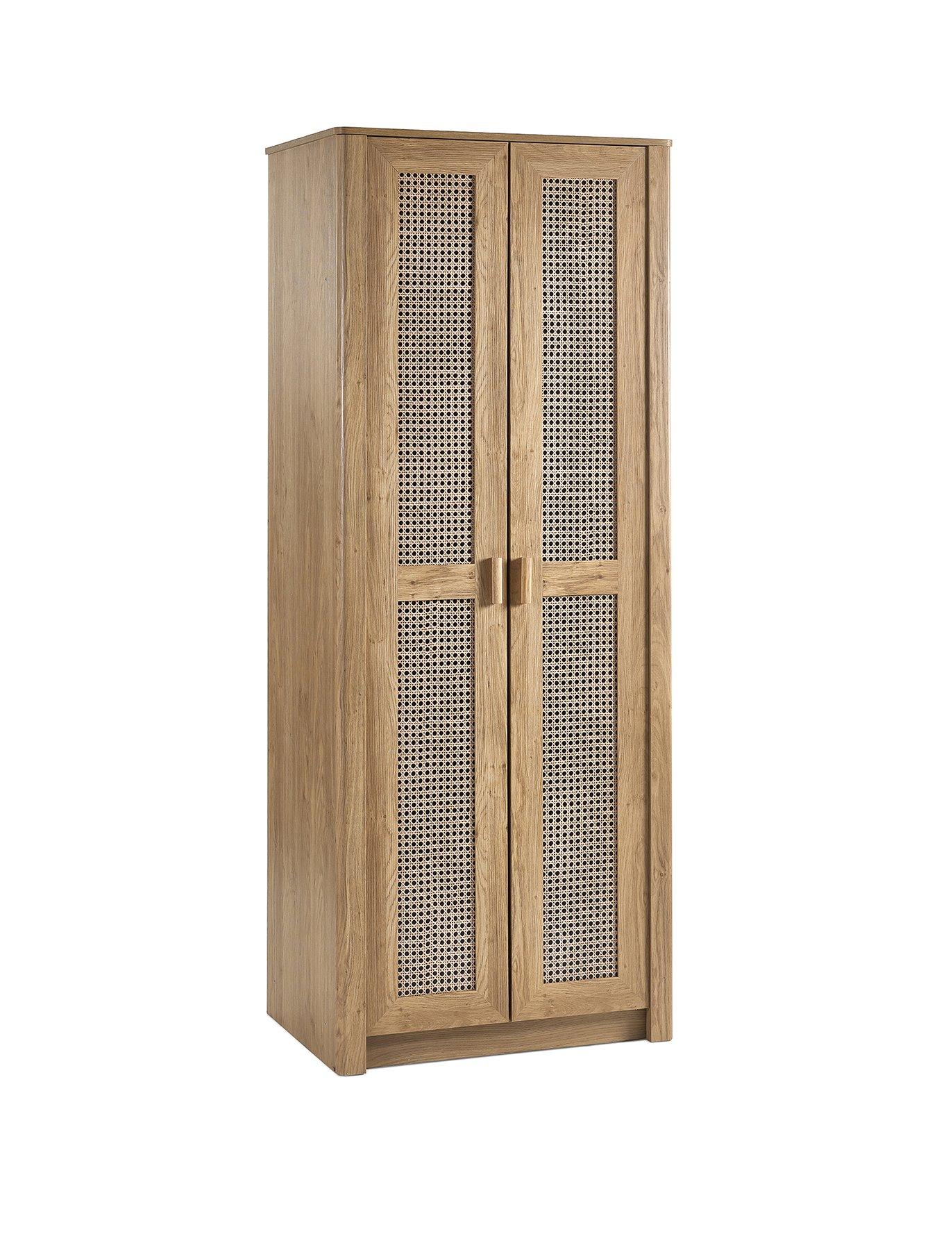 julian-bowen-sydney-oak-andnbsprattan-effectnbsp2-door-wardrobeback