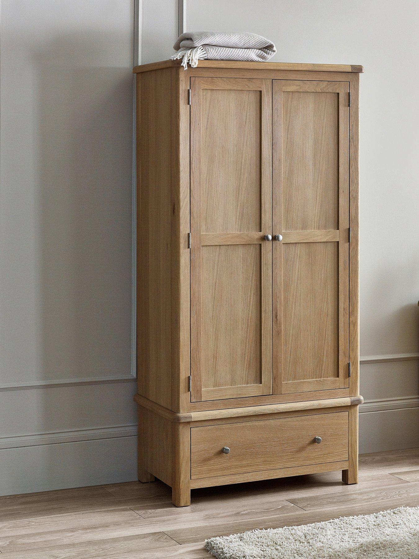 Julian Bowen Memphis Limed Oak 2 Door, 1 Drawer Wardrobe
