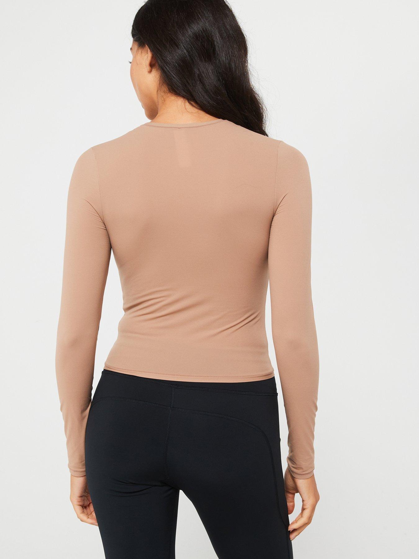 dorina-noa-fits-everyone-long-sleeved-top-beigestillFront