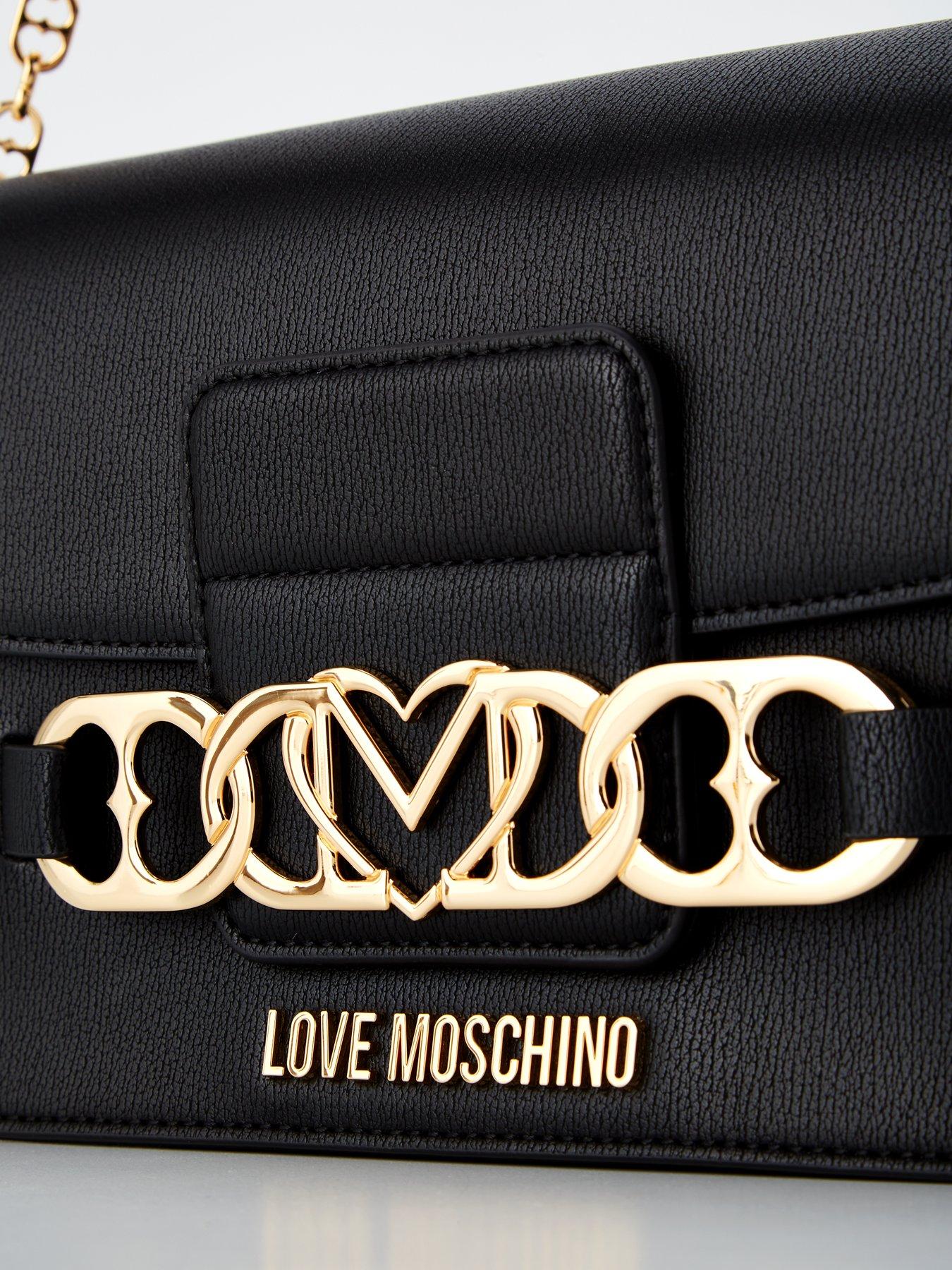 love-moschino-flap-crossbody-bagoutfit