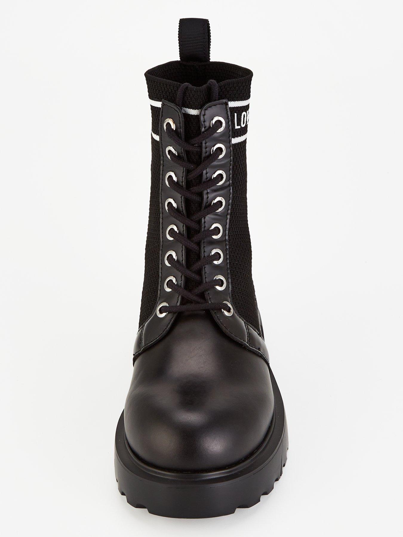 love-moschino-logo-military-bootoutfit