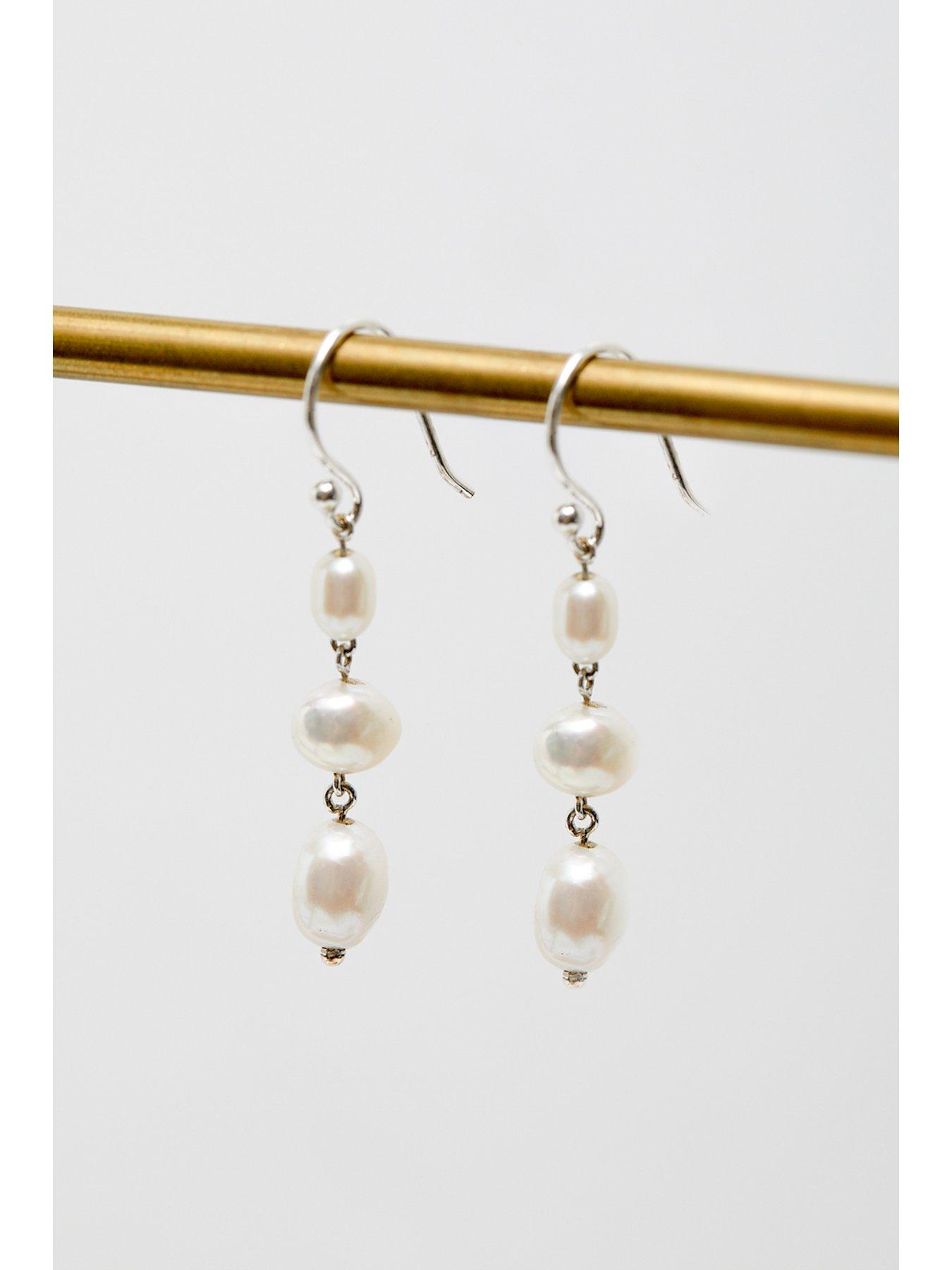 simply-silver-sterling-silver-925-freshwater-pearl-drop-earringsstillFront