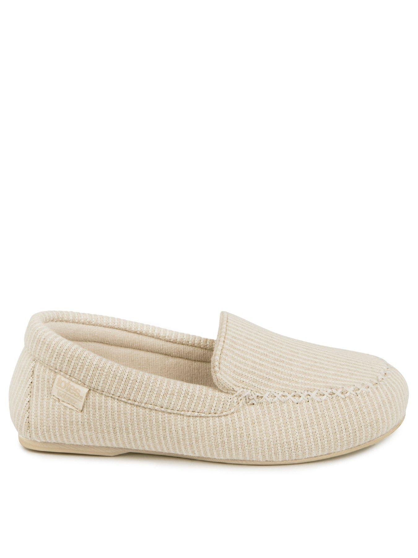 totes-totes-isotoner-textured-moccasin-beigeback