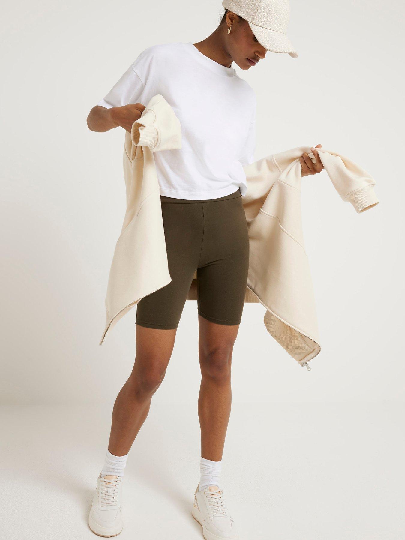 river-island-high-waist-cycling-short-khakioutfit