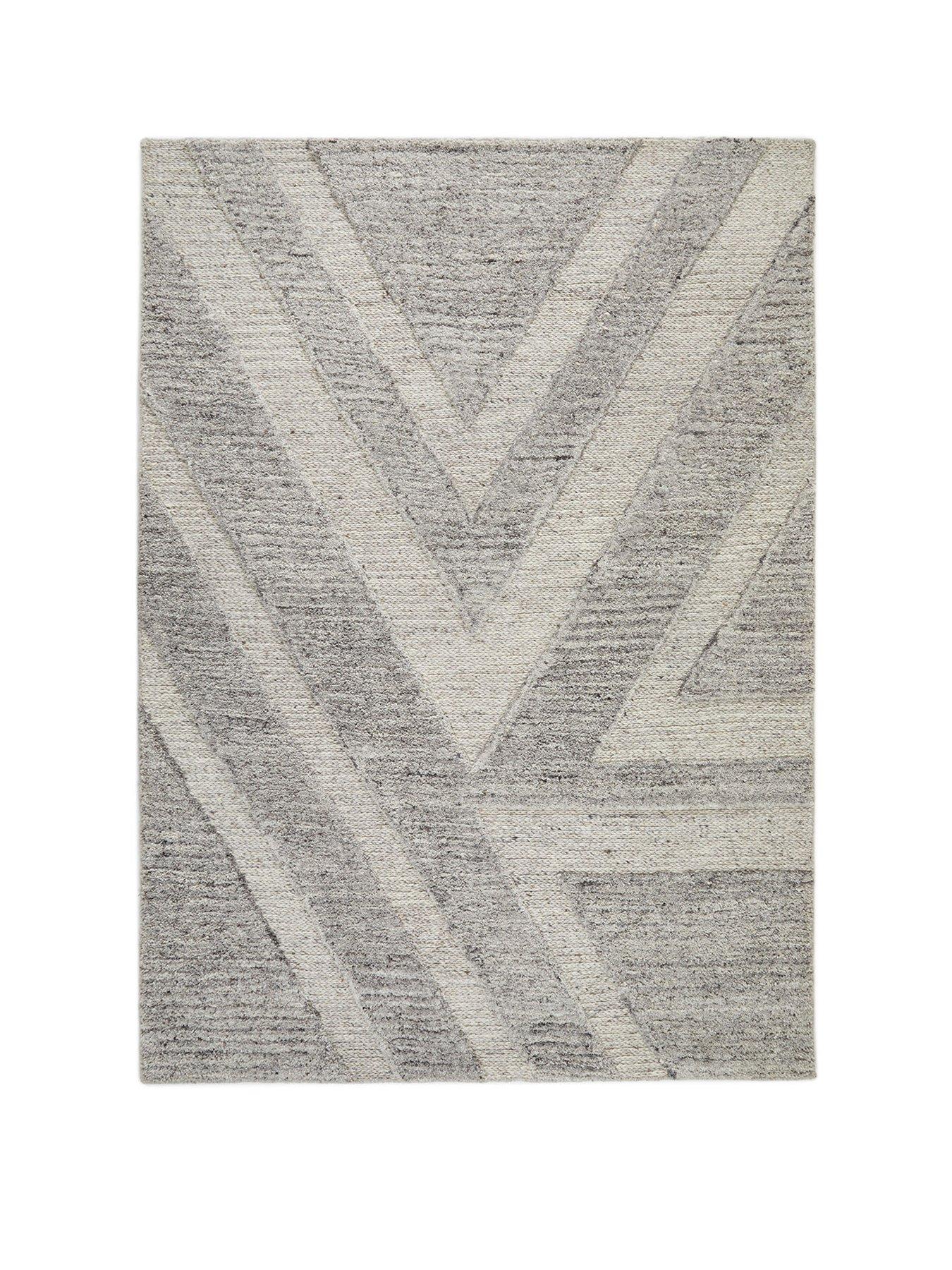 Image 2 of 4 of The Very Collection Arrow Wool Rug - Grey
