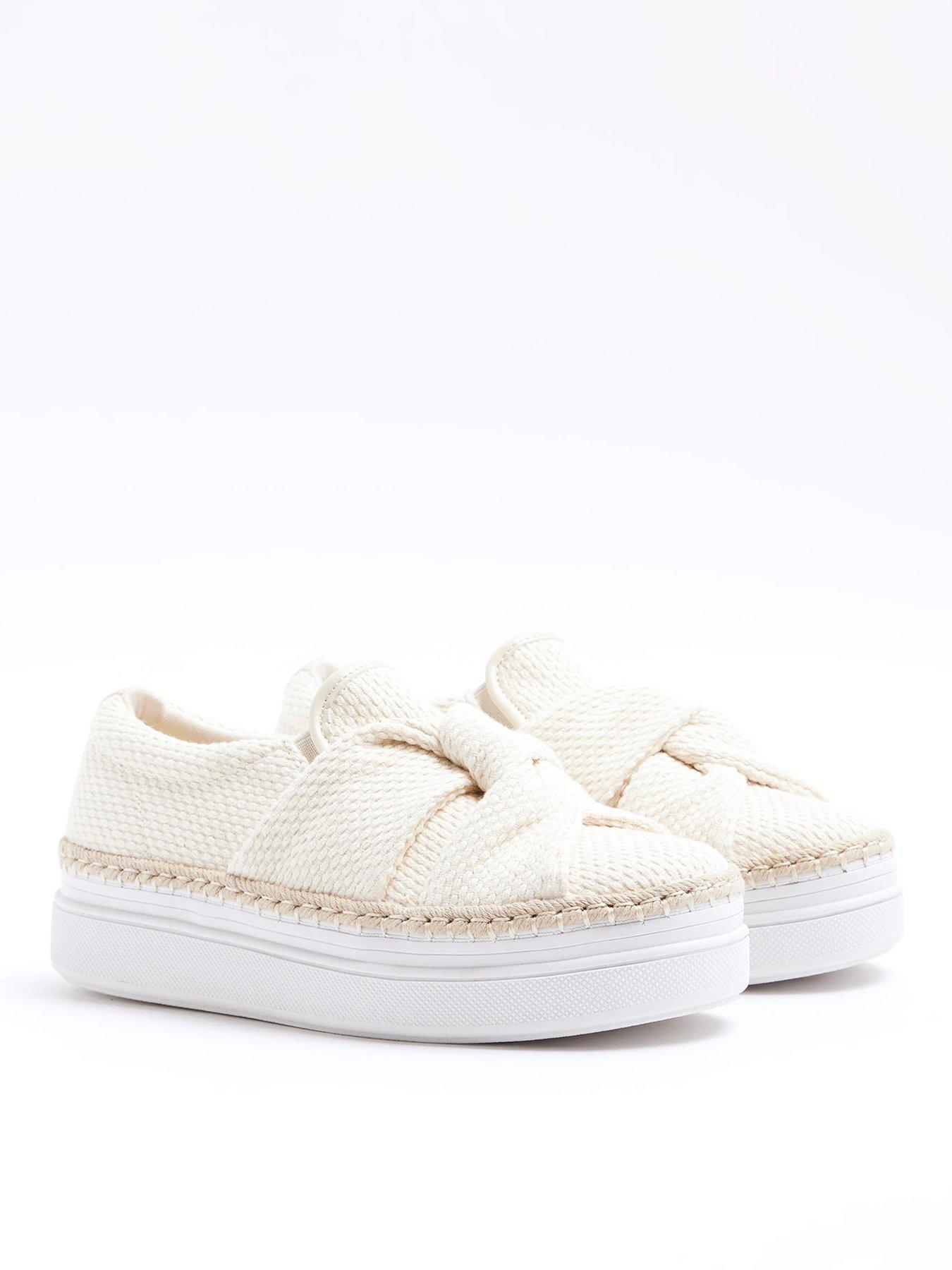 river-island-twist-detail-plimsole-beigeoutfit